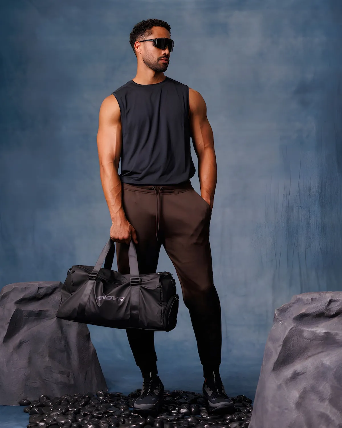 The Dynamic Warm Up Jogger | Dark Oak Screen Core Wild Mood