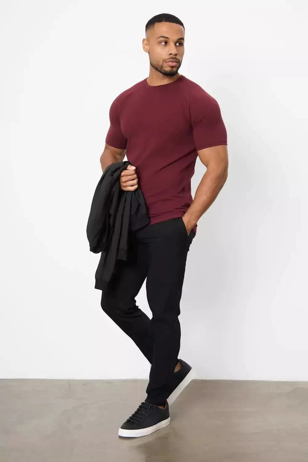 Athletic Fit T-Shirt in Burgundy Smart Layering Flexible Cuff Design