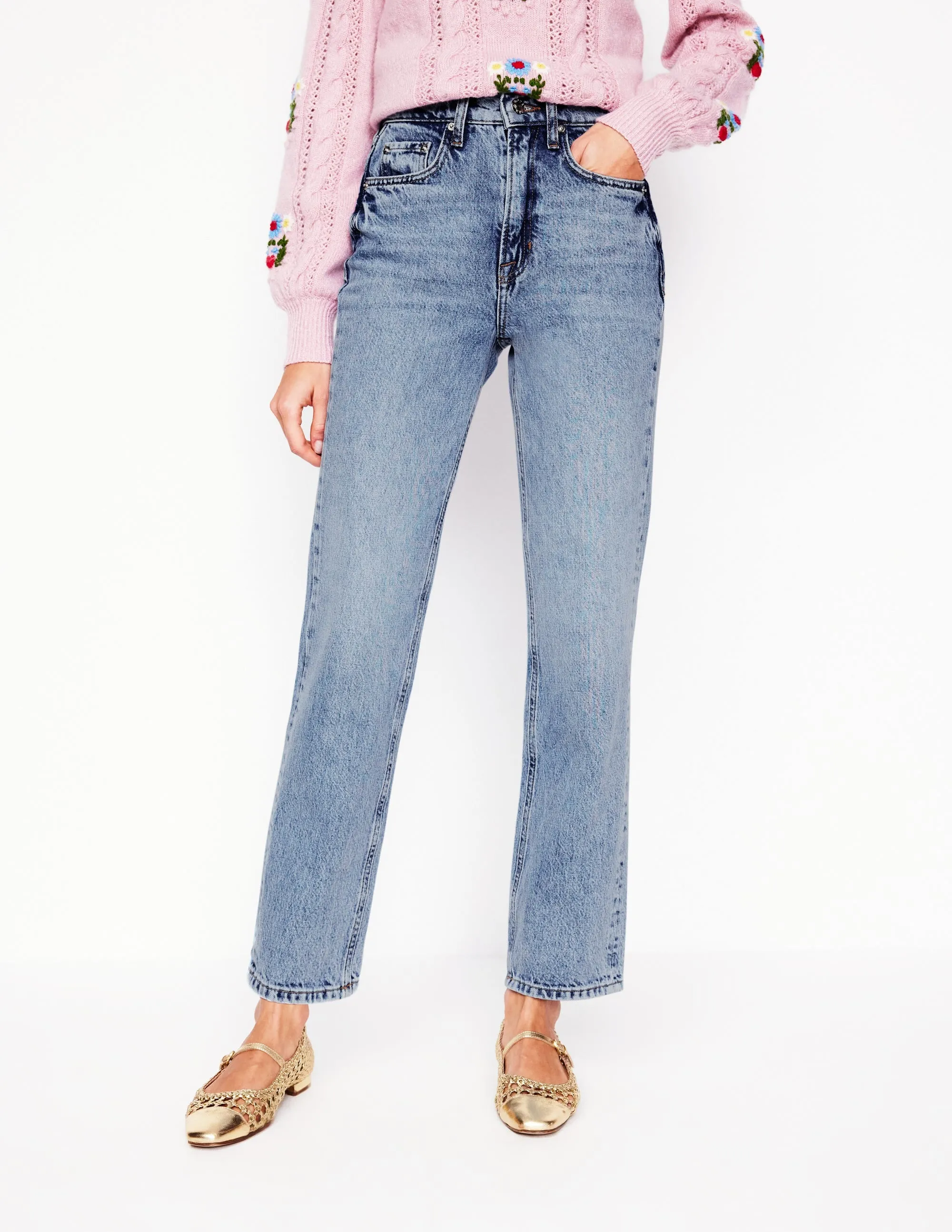 High Rise Rigid Straight Jeans-Light Vintage Classic Beach Day Travel Outfit