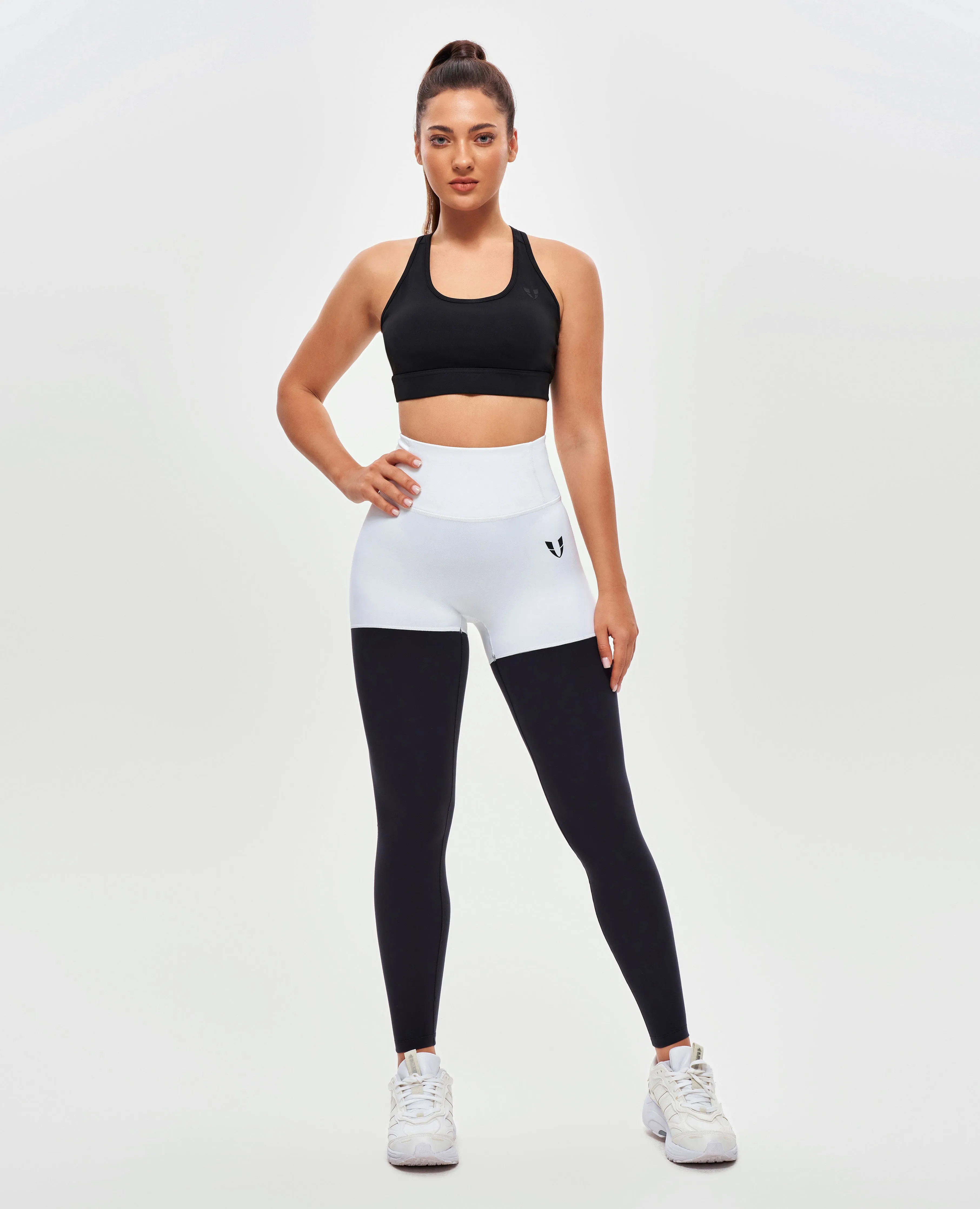 breath easy Cargo Athletic Leggings - Black and White
