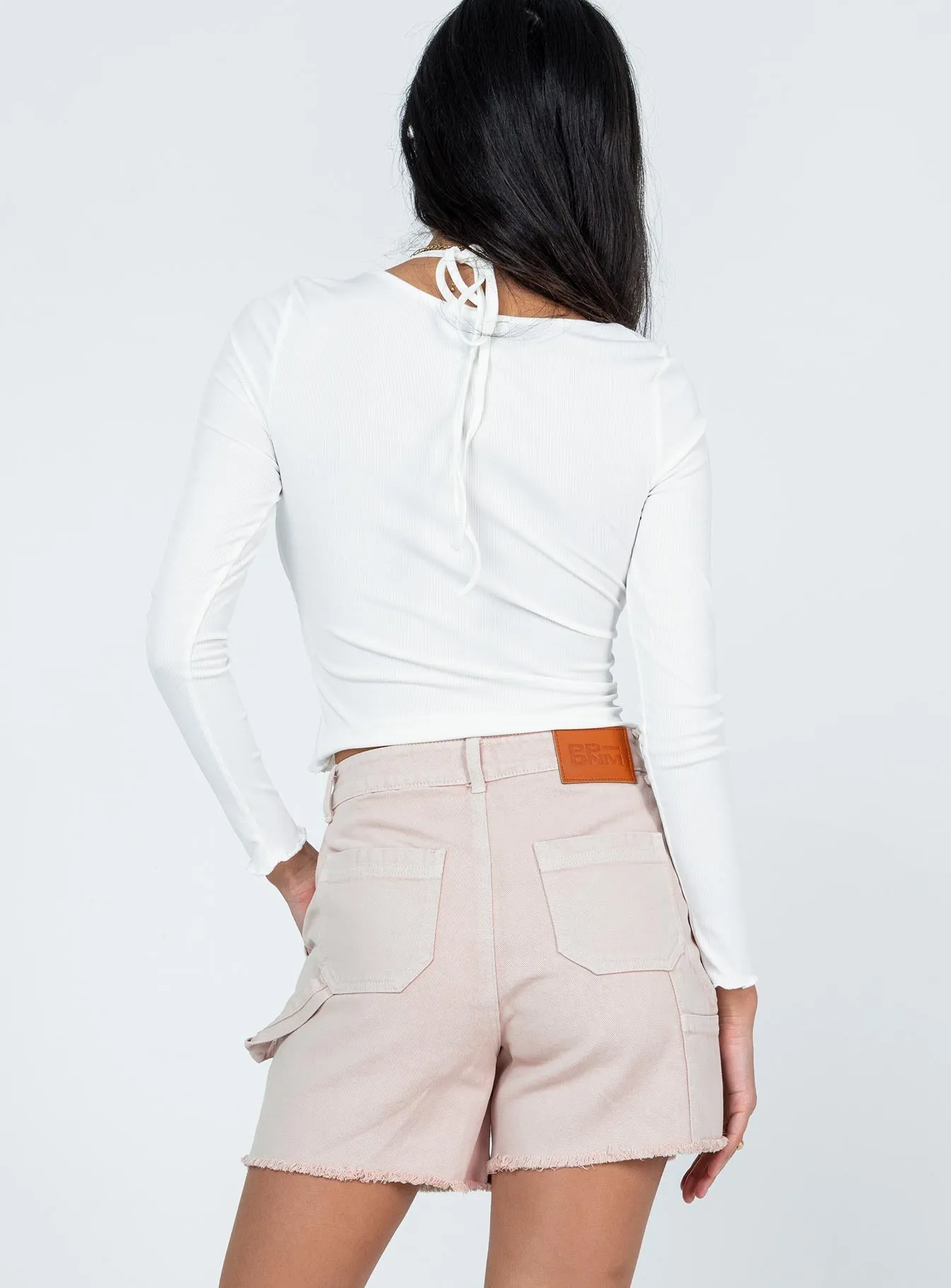 MultiPanelCut DurableCoverstitch Hadley Mid Rise Shorts Beige