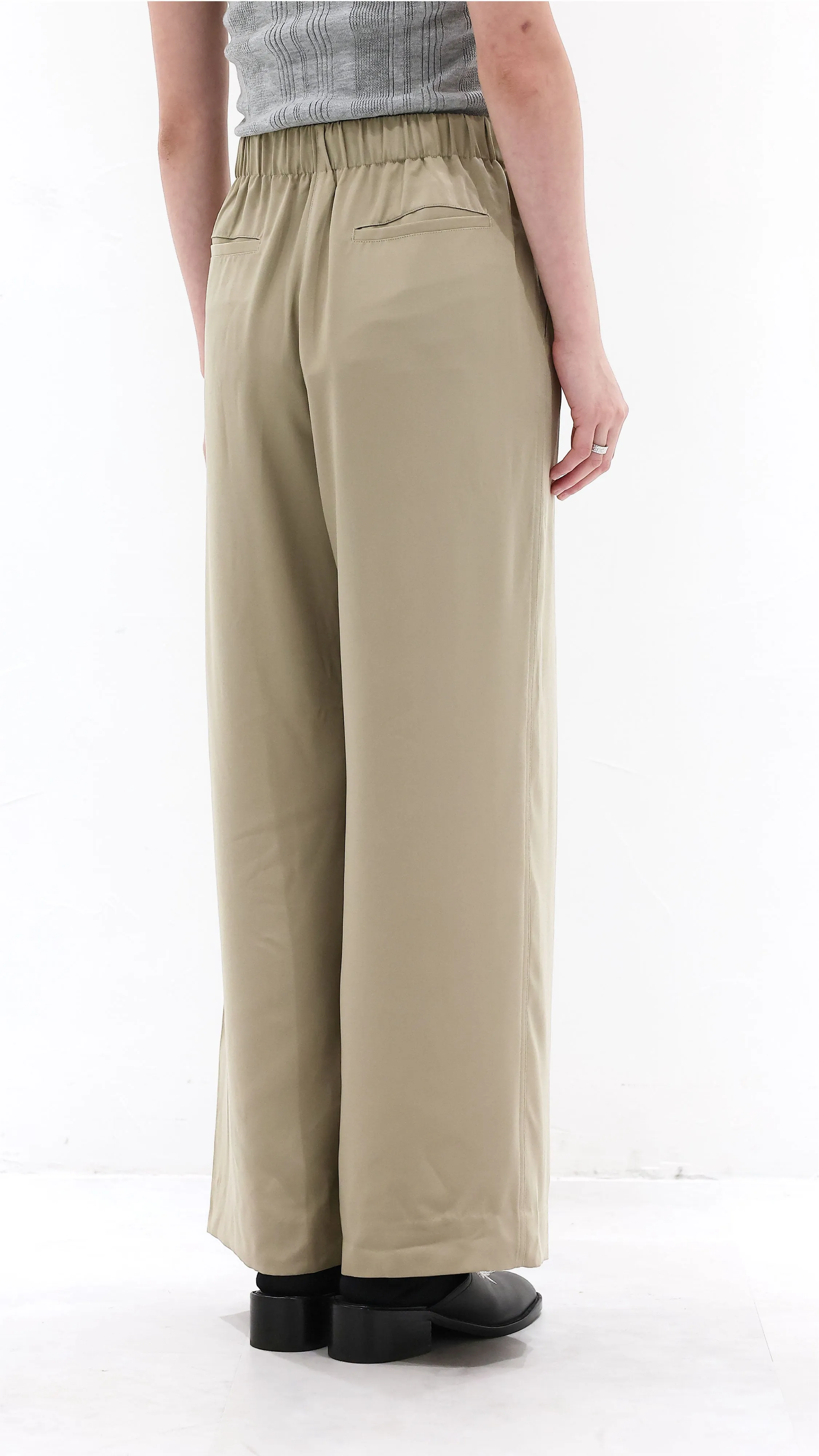 FlexibleCollar Wide-Leg Drawstring Pants