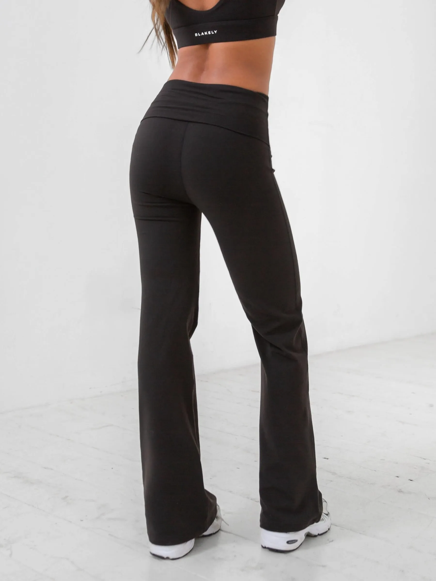 Fade Resistant Budget Friendly Friction Resistant Reform Yoga Pants - Black