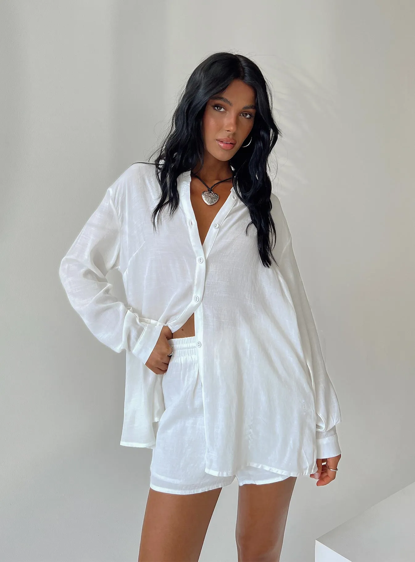 QuickReleaseFastener PunctureResistant Fabric The Chloe Set White
