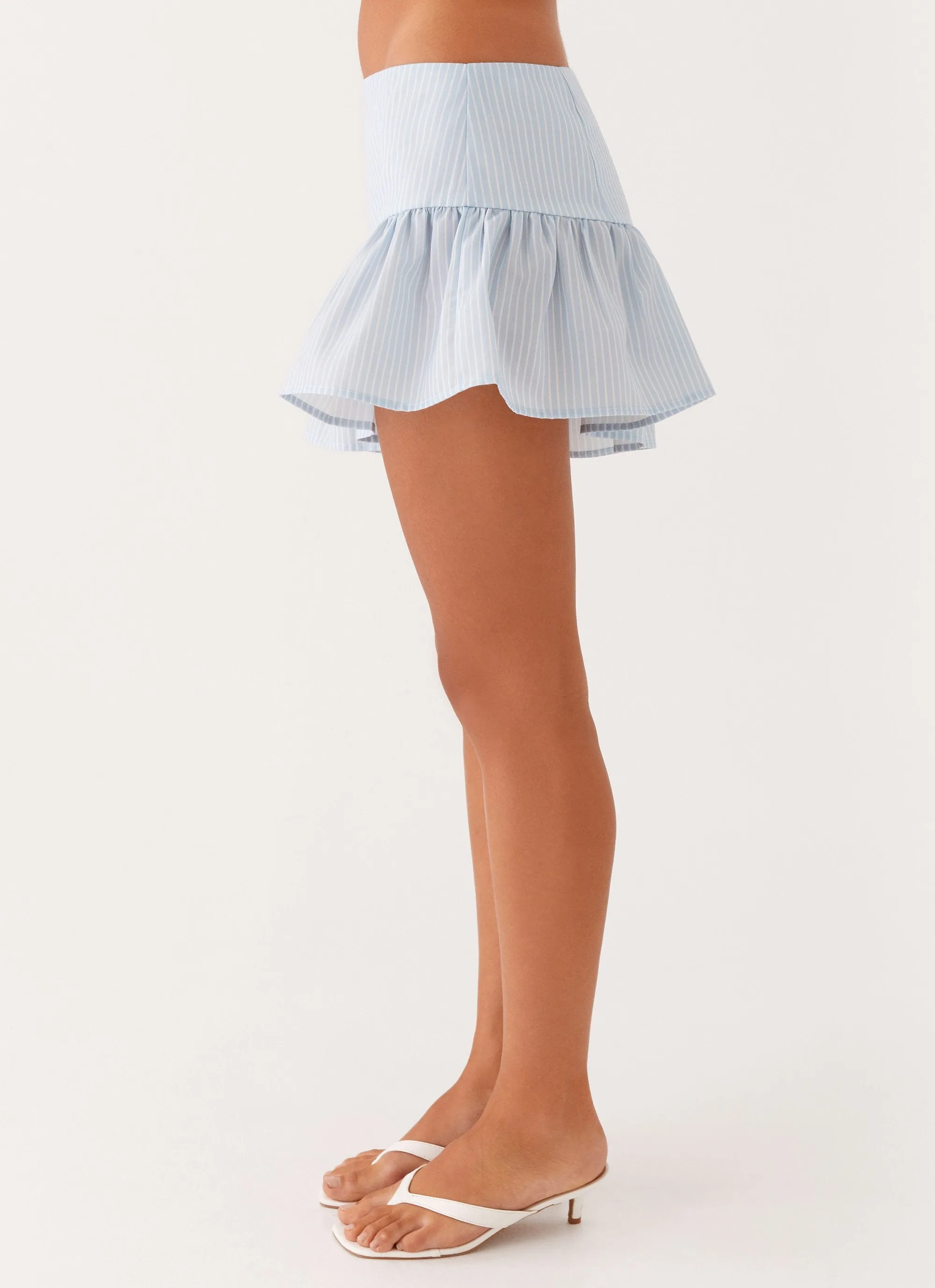 Subtle Comfort Leg-Lengthening Bennett Mini Skirt - Blue White Stripe