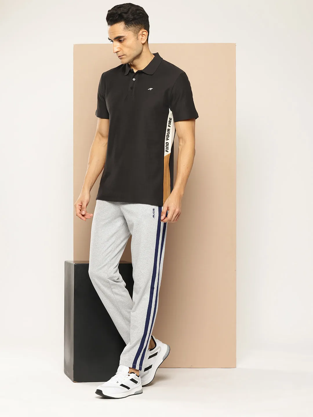 Thermoregulating Fabric Graphical Panel Polo T-Shirt
