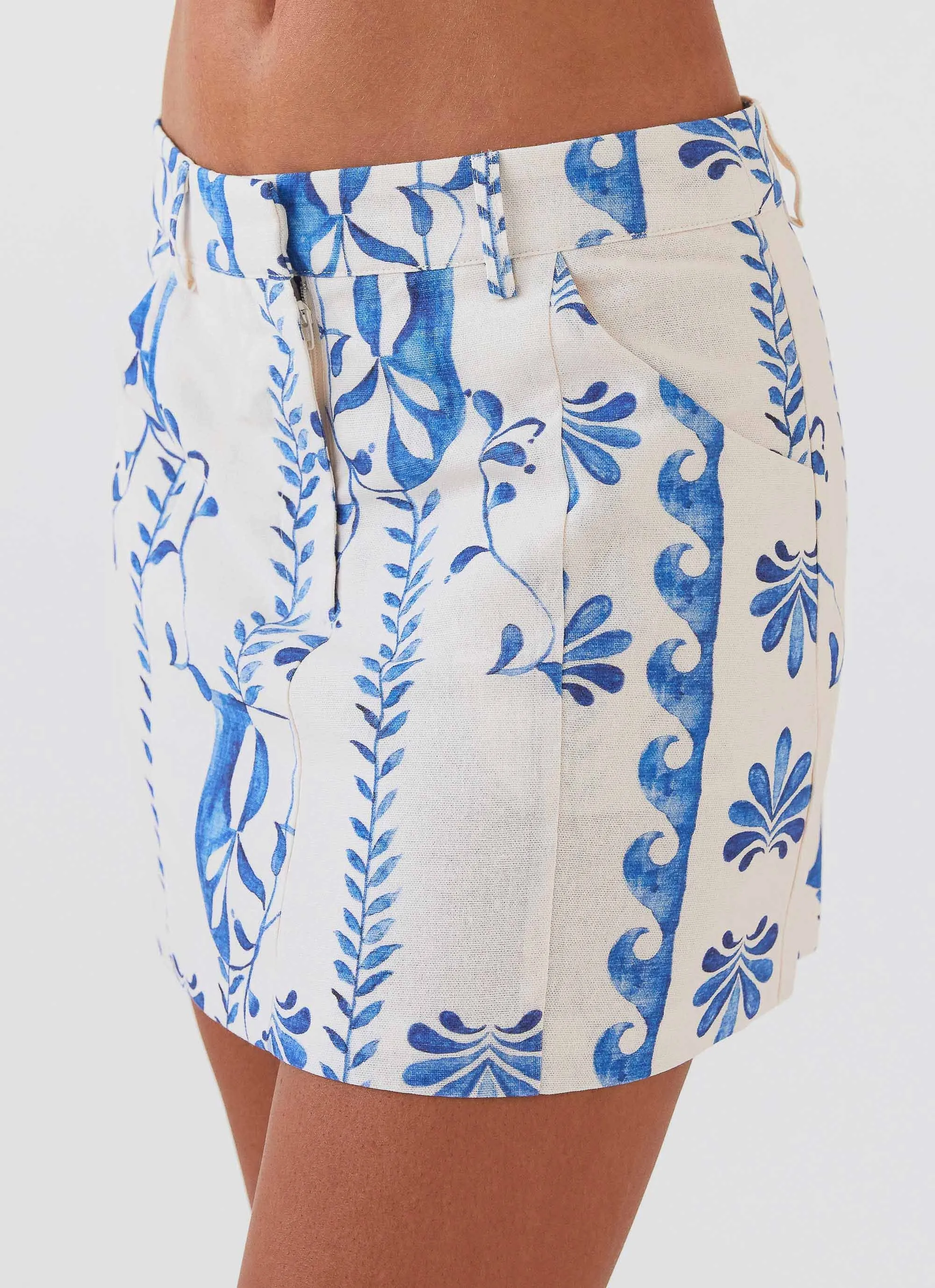 Soft Curve Marissa Linen Mini Skirt - Floral Wave