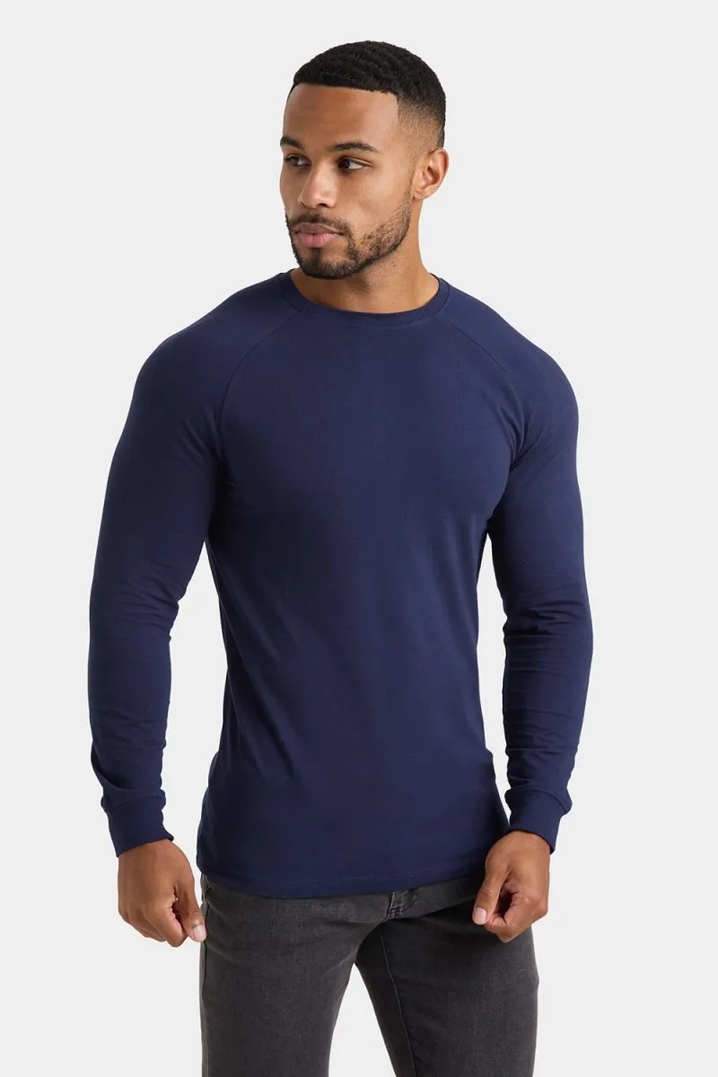 Outdoor Trend Look Casual and Soft Athletic Fit Long Sleeve T-Shirt in Navy