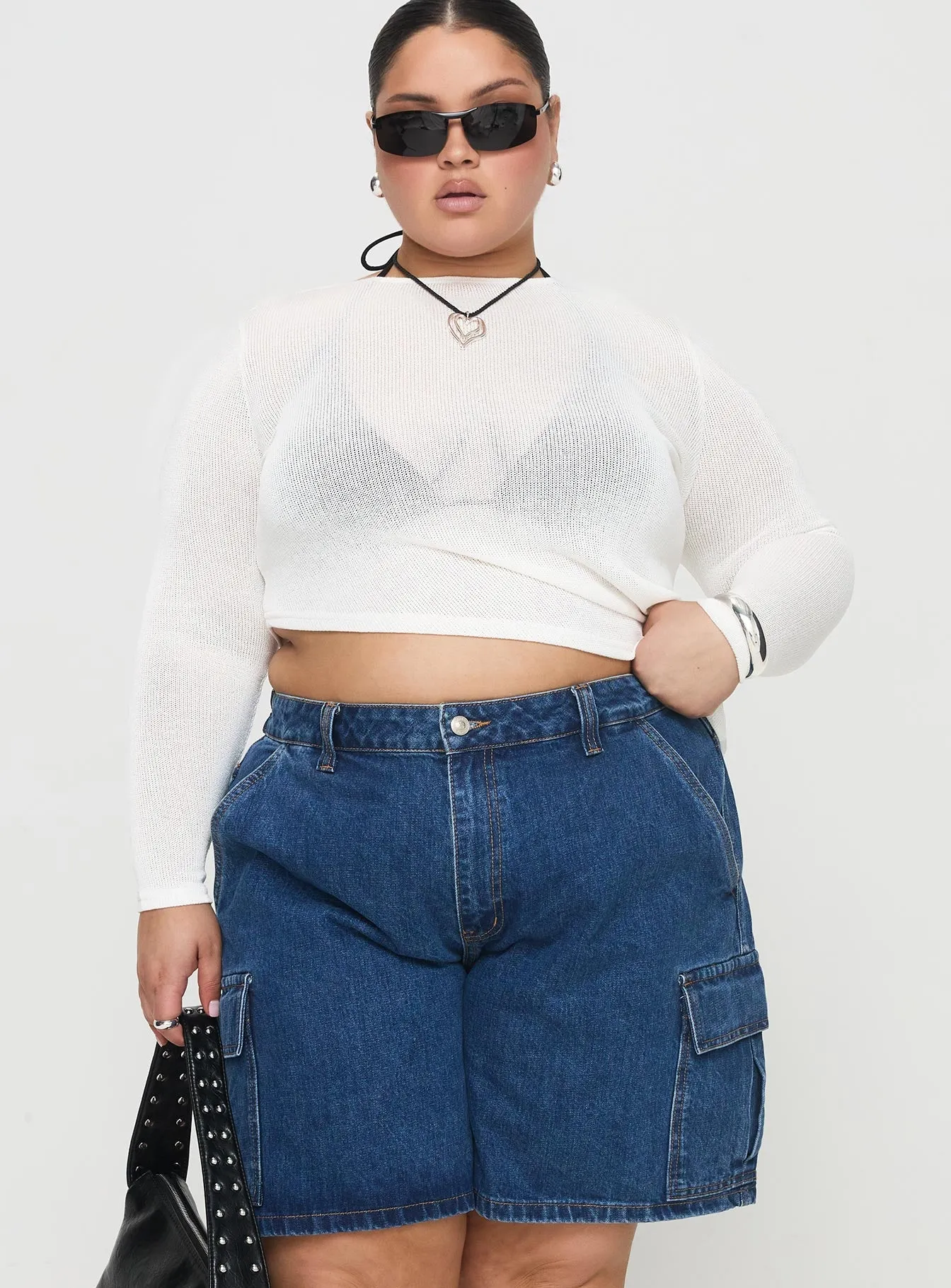 MultiFunctional Pockets Mika Carpenter Denim Shorts Mid Wash Curve