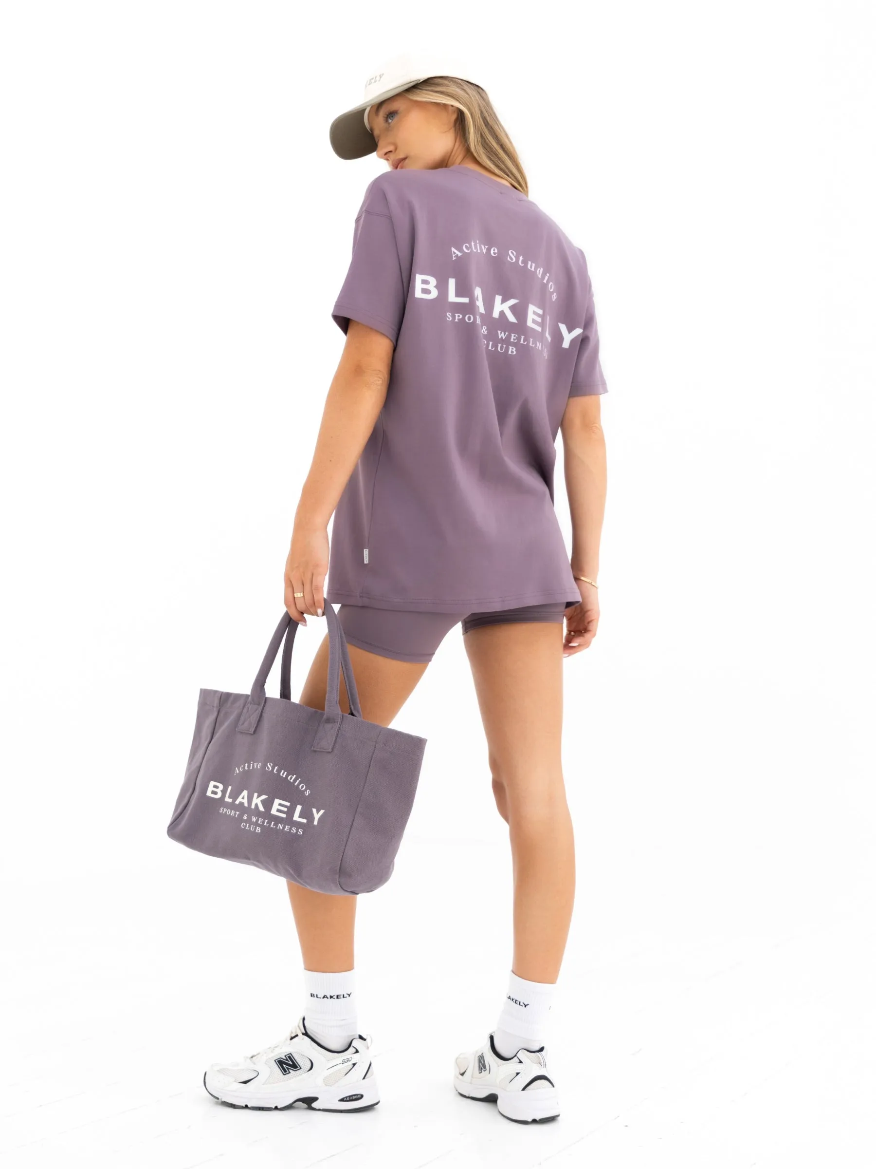 Curved Active Studios Oversized T-Shirt - Grape Soft Fit Wear