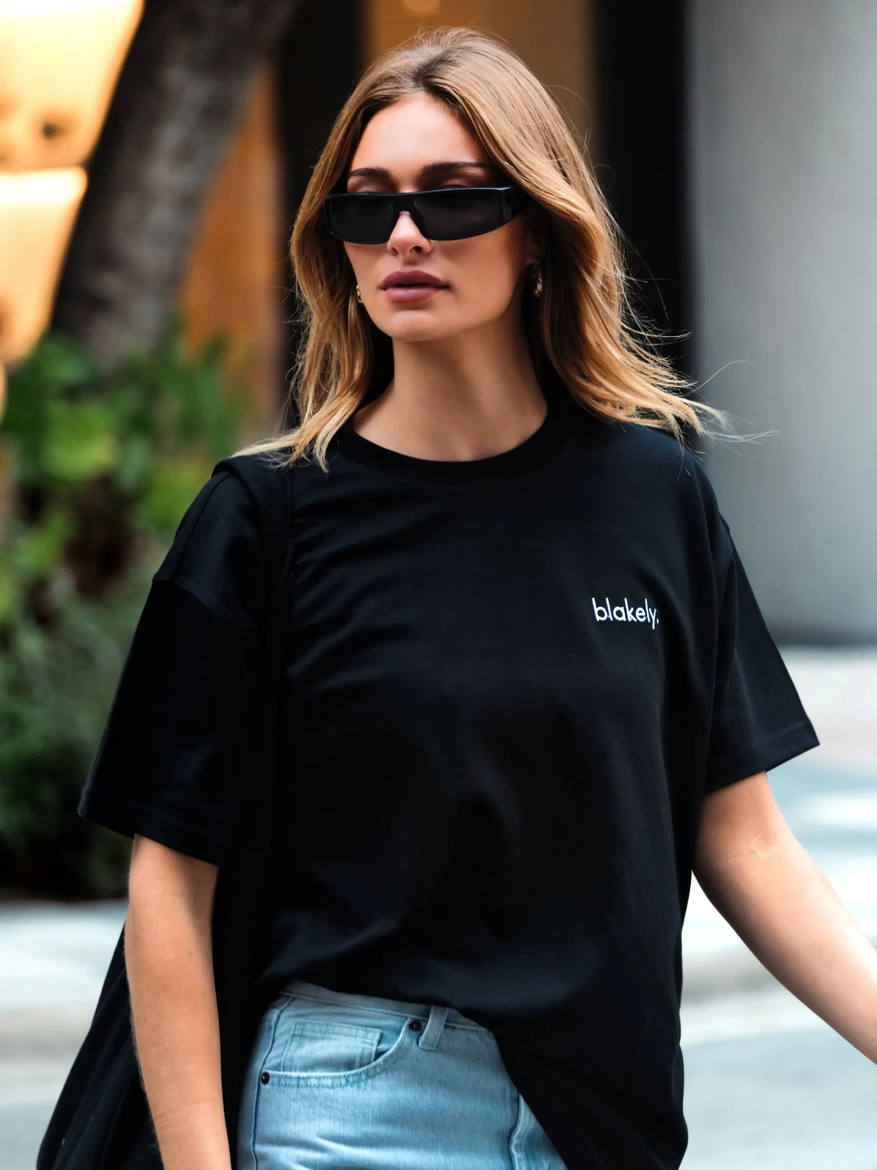 Non Irritating Tags Sami Oversized T-Shirt - Black