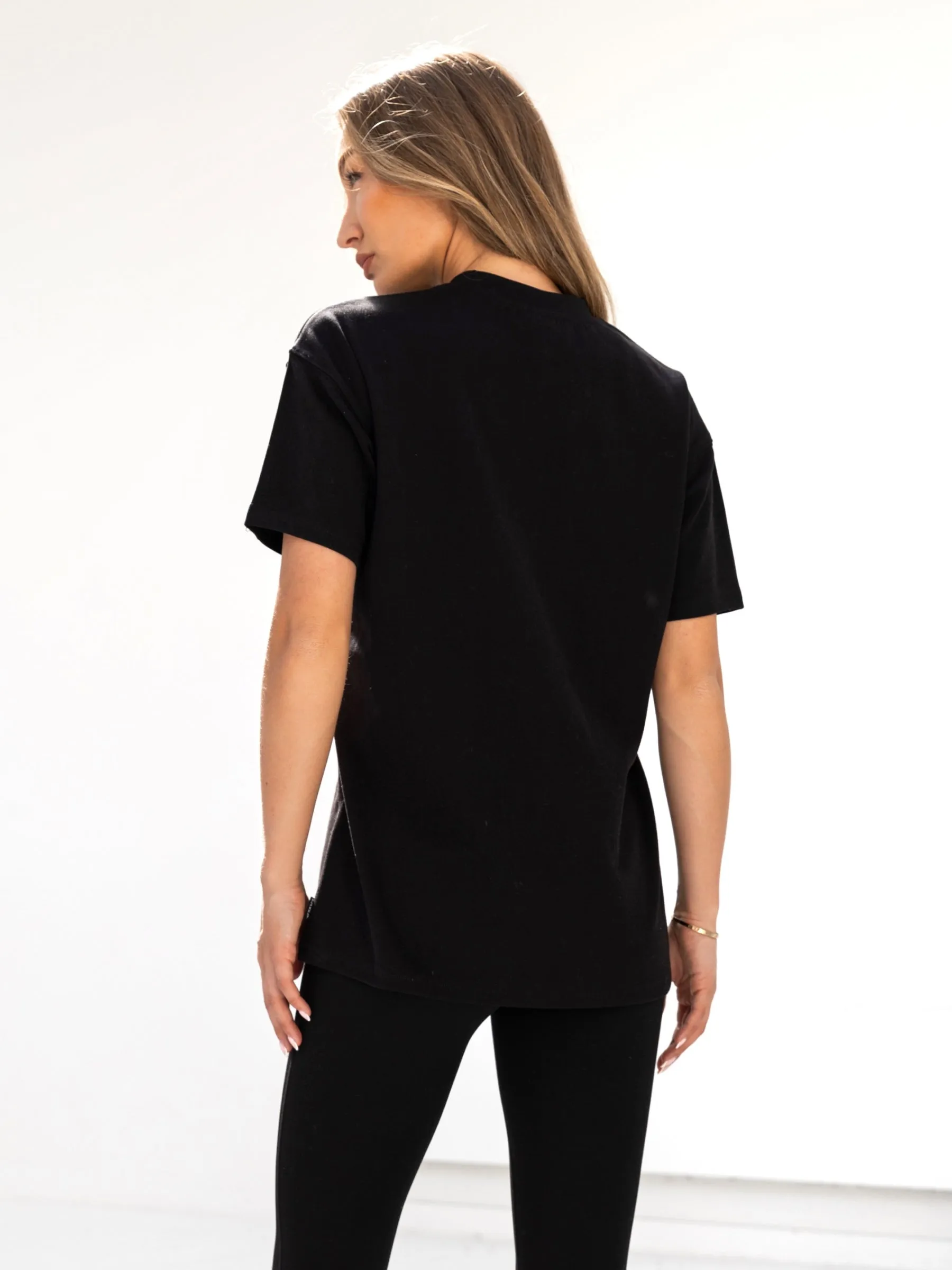 Sami Oversized T-Shirt - Black Bold Design