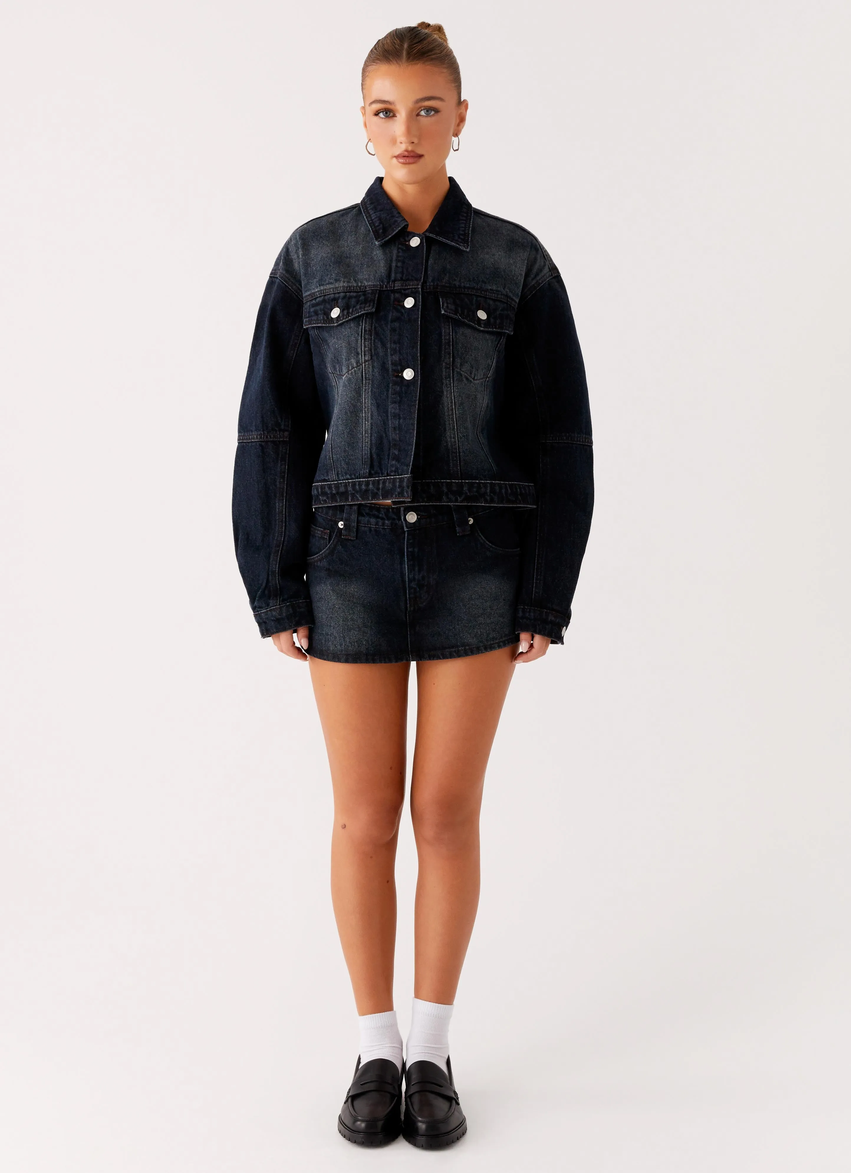 Weekend Chic Soul Warm Tropics Low Rise Denim Mini Skort - Washed Dark Blue