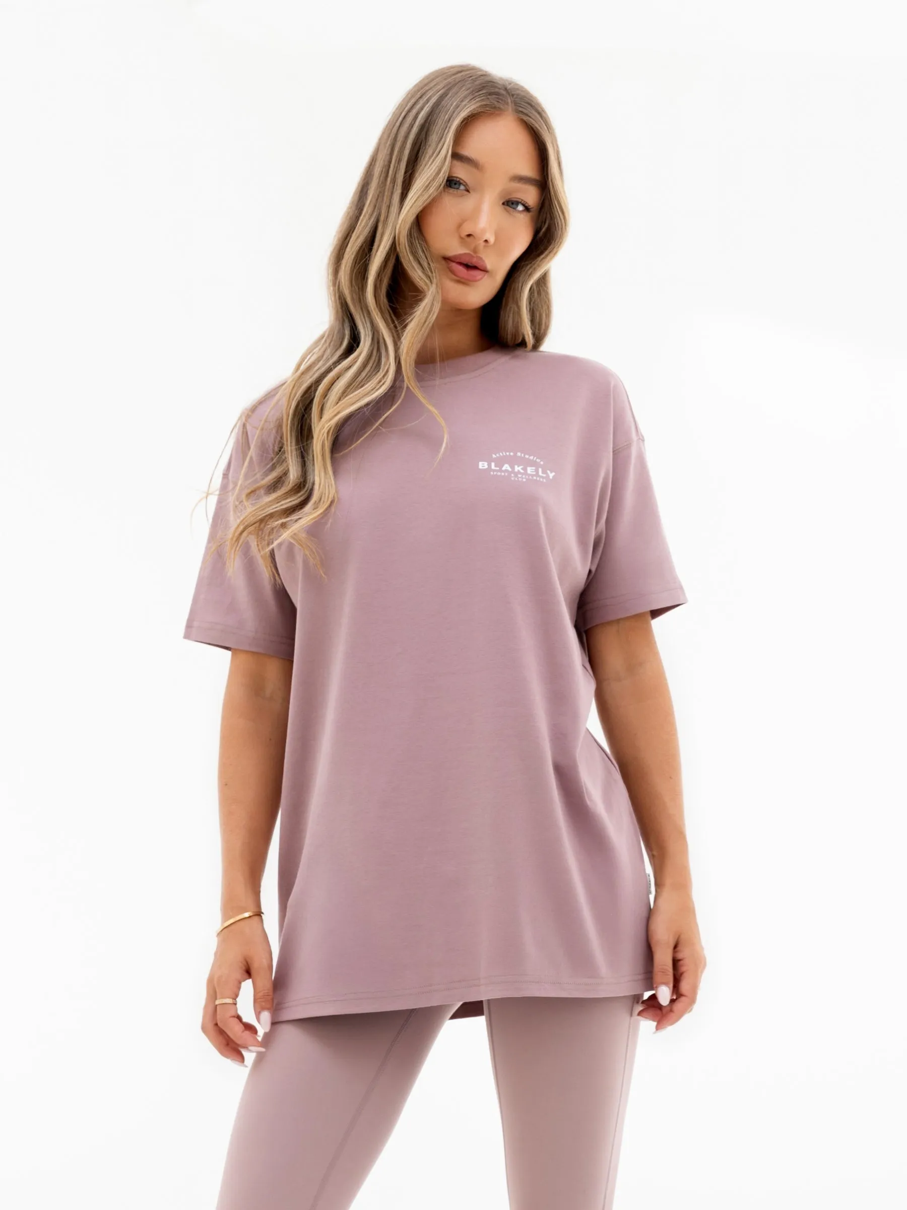 Fashionable Piece Curved Active Studios Oversized T-Shirt - Dusty Pink