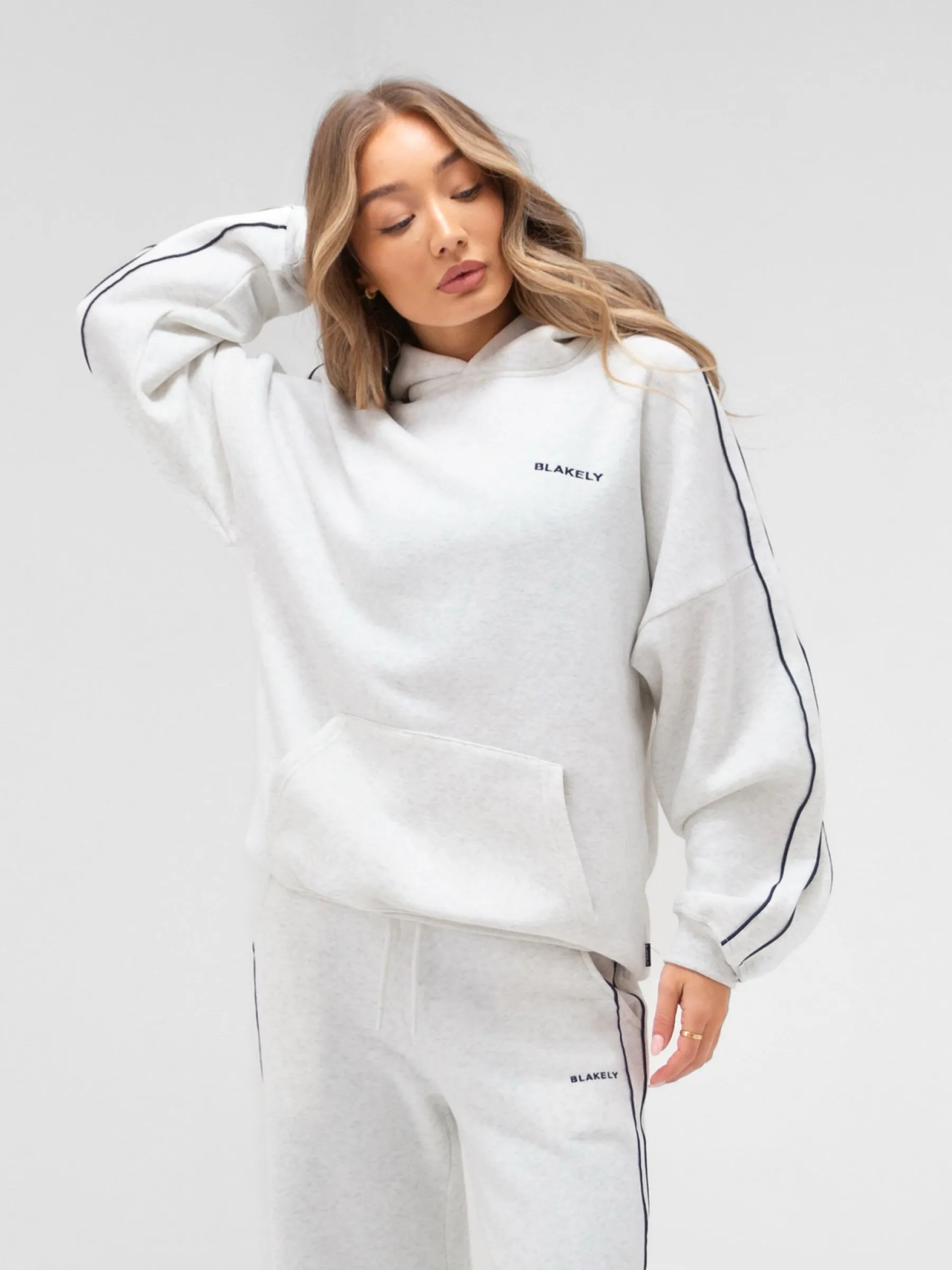 Apex Pro Oversized Hoodie - Marl White Mink like Winter Day