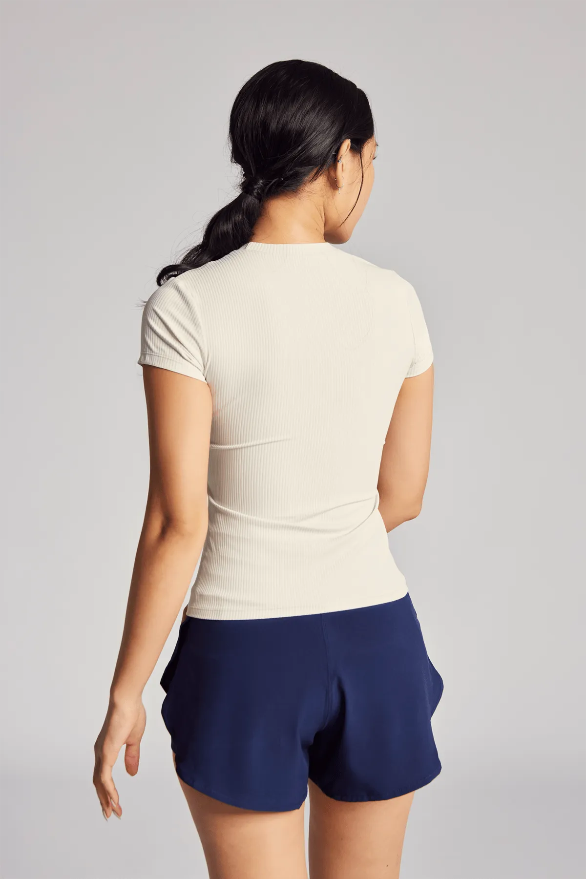 Casual Wearable Fun Style Like A Hug Tee (Rib) in Yoghurt