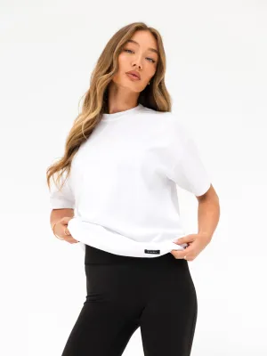 Olivia Oversized T-Shirt - White Timeless Look Wear Camping practicality