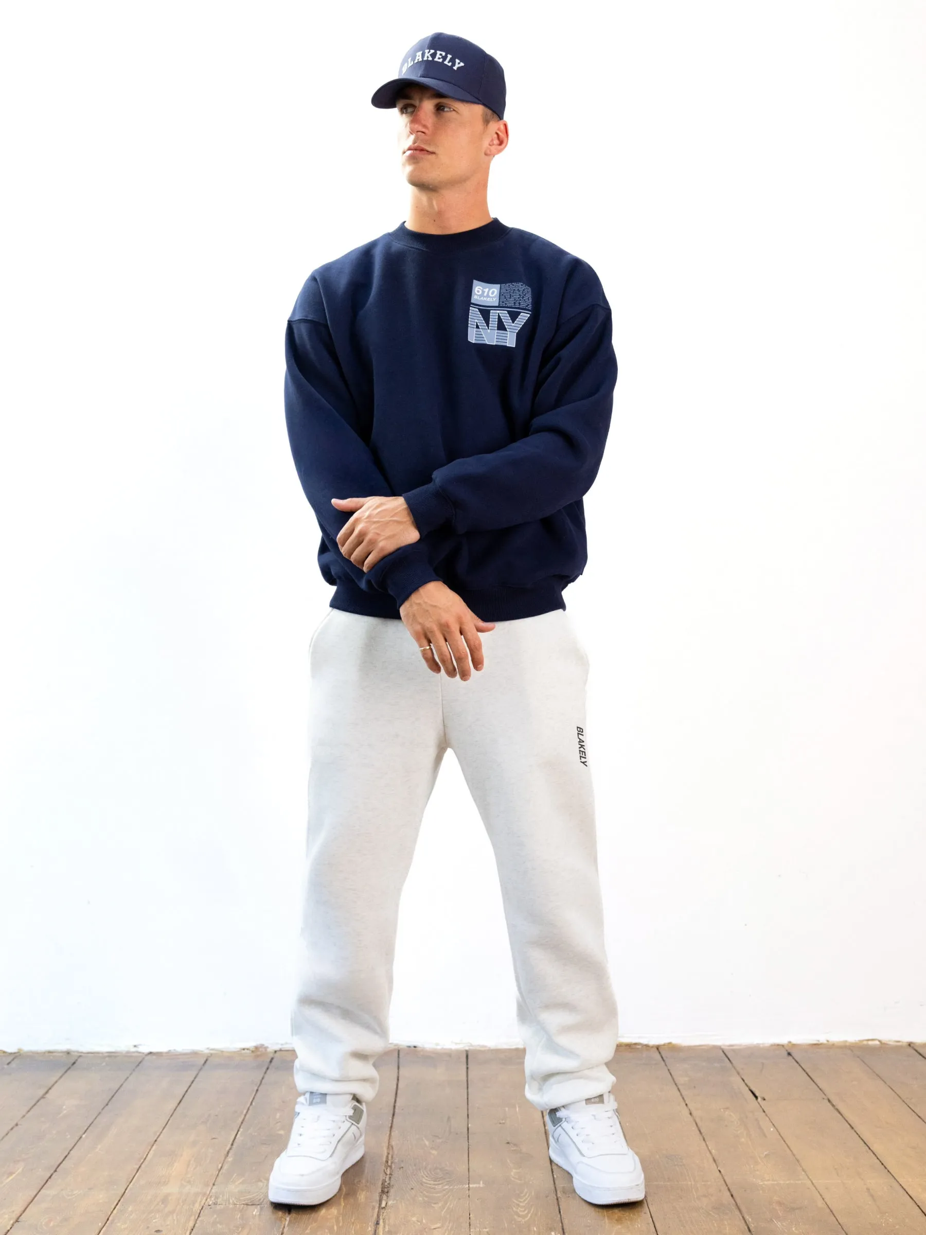 Tailored Fit Casual Layer Italic Linear Relaxed Sweatpants - Marl White