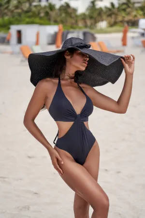 Stretch Weave Fabric Wave Defying Clasp Black Widow One Piece Swimwear