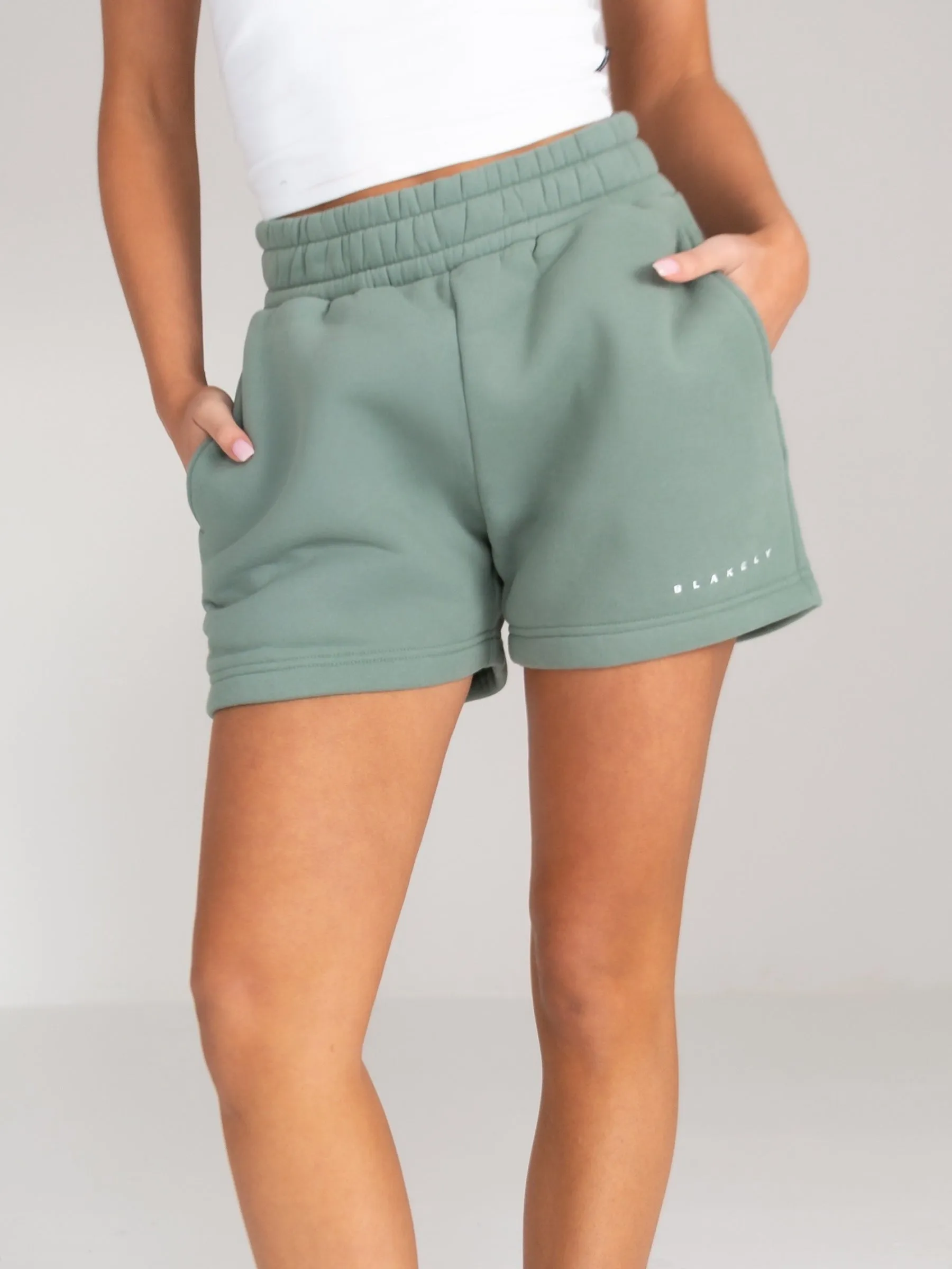 fishing outfit Isabel Jogger Shorts - Sage Green