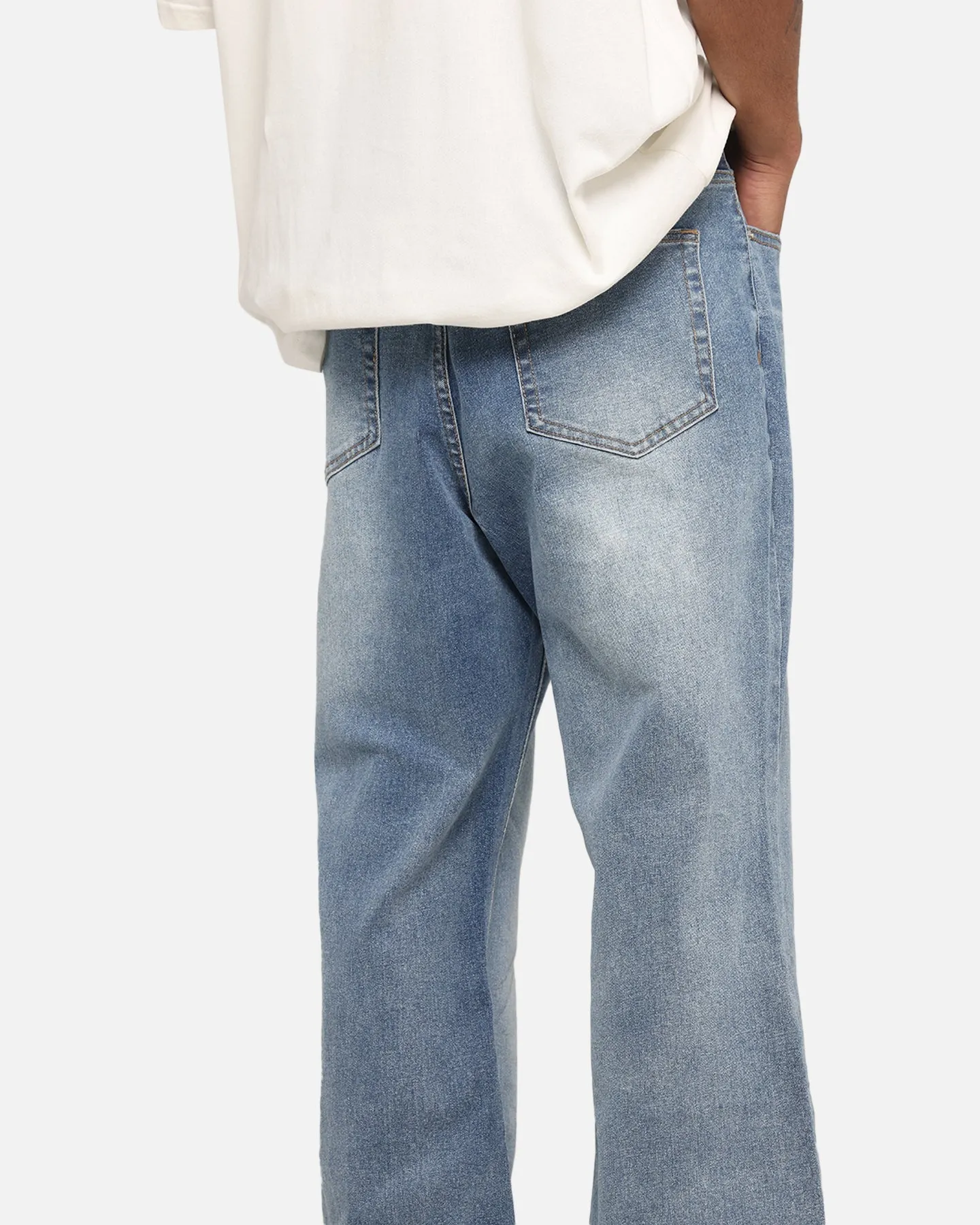 XXIII Game Play Flared Jeans Blue Denim Weekend Warrior Elegant