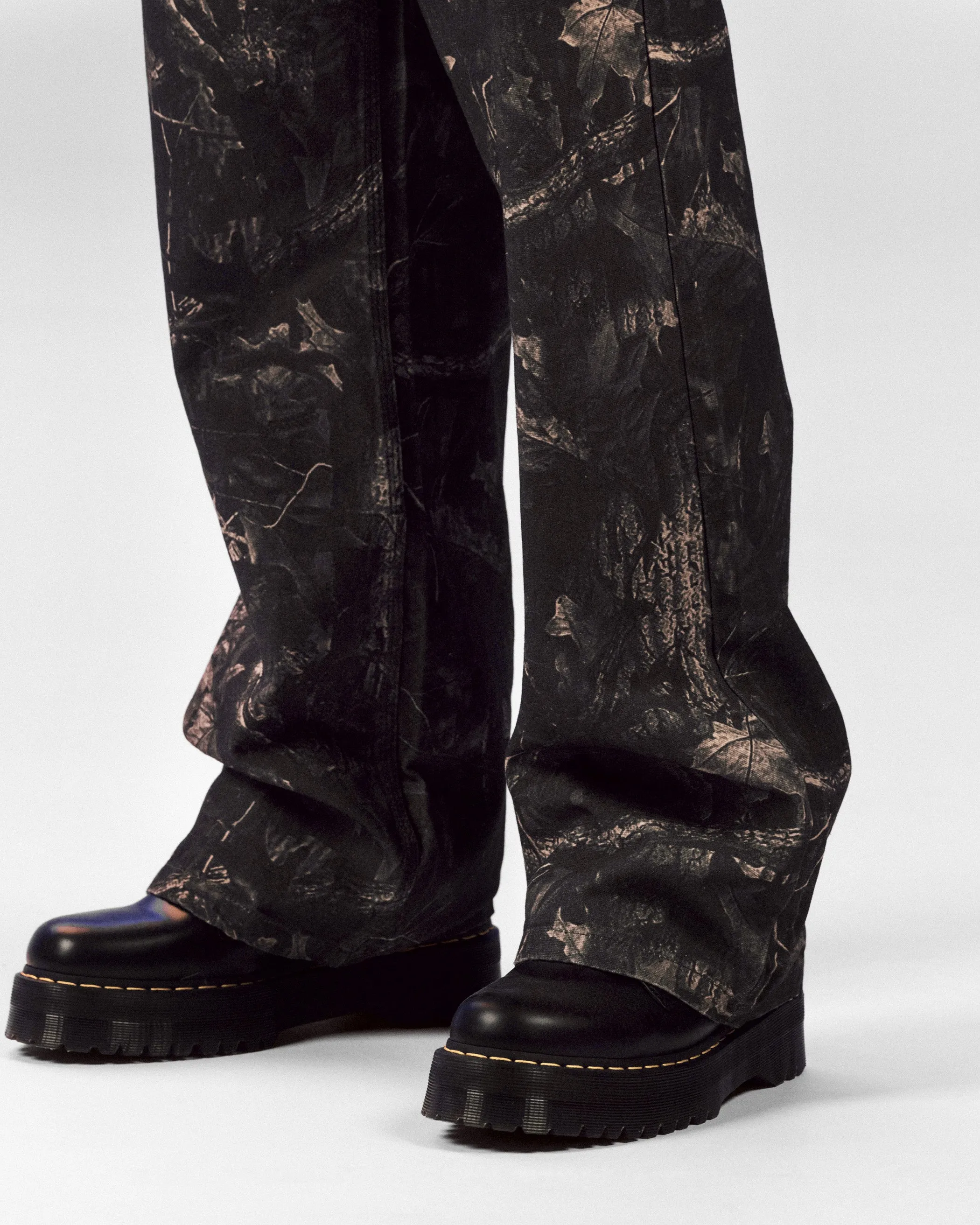 Utility Style Street Fashion Loiter Hunter Camo Pants Camo Mix