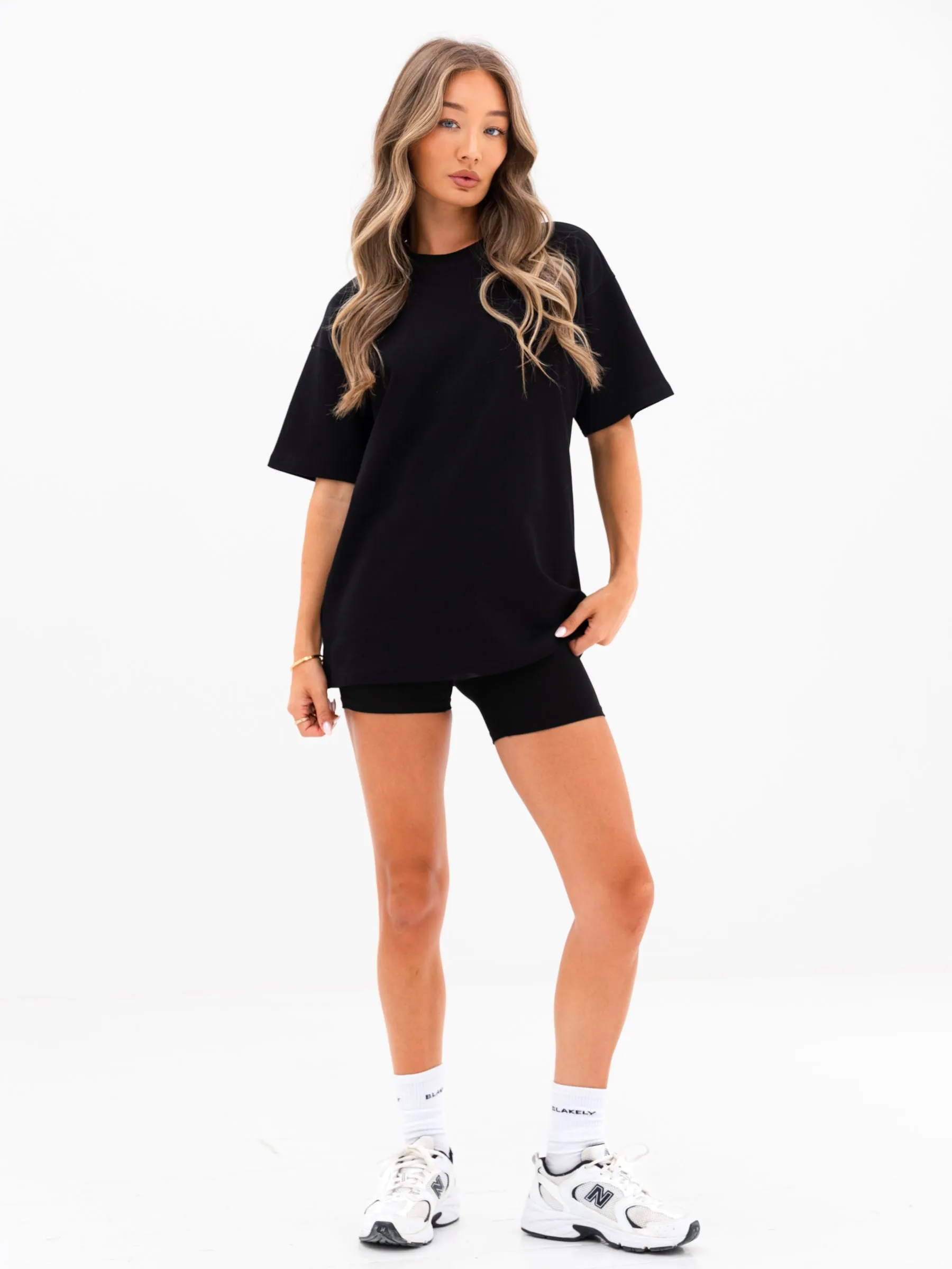 Slim Fit Cut Minimal Comfort Isabel Oversized T-Shirt - Black