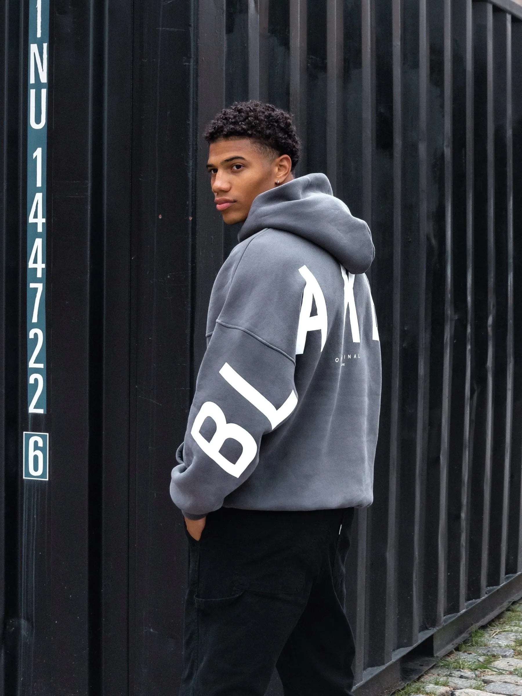 Idris Oversized Hoodie - Charcoal All Weather Outfit Bohemian style