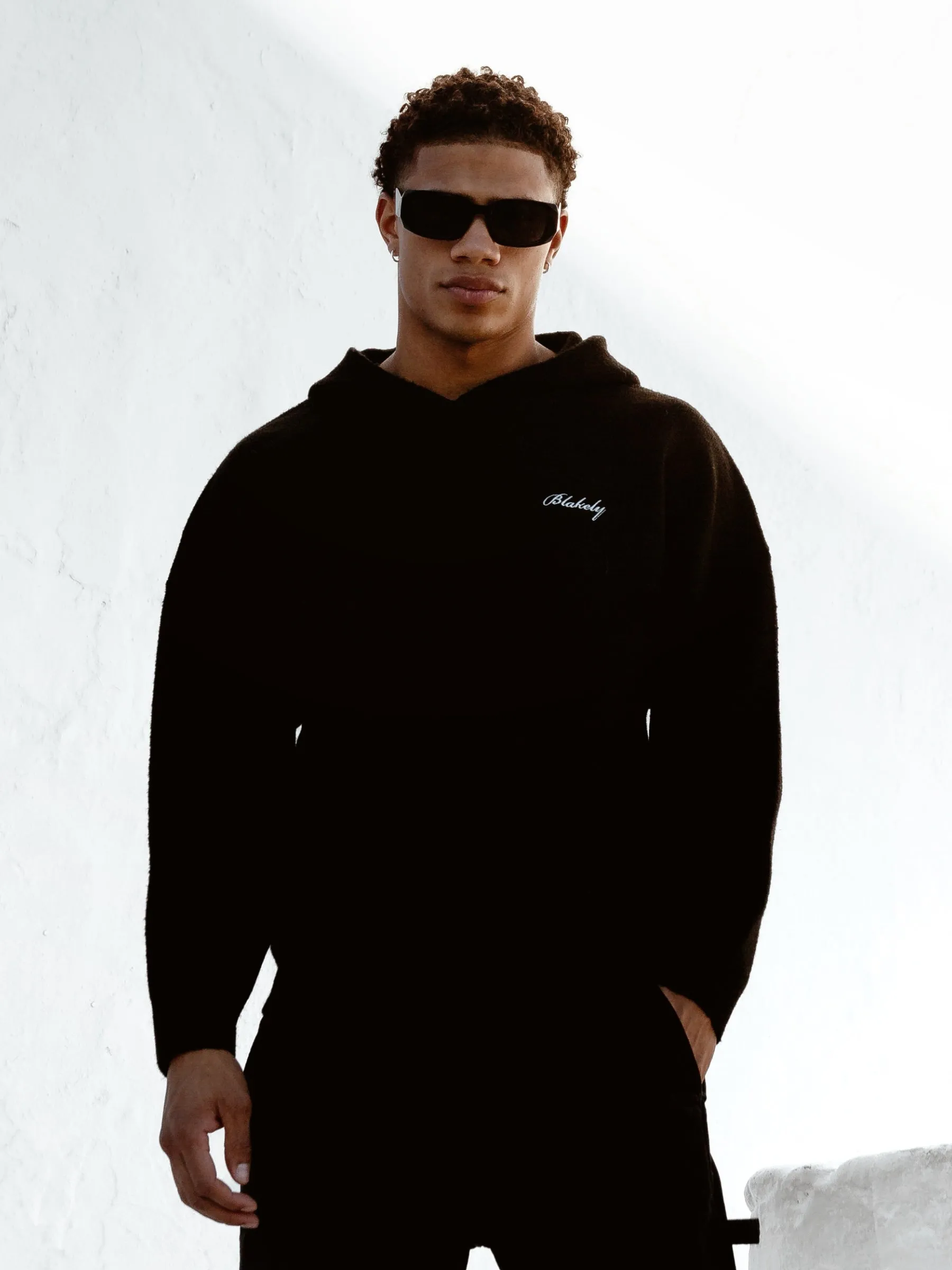 Stretch Knit Construction Relaxed Knitted Hoodie - Black