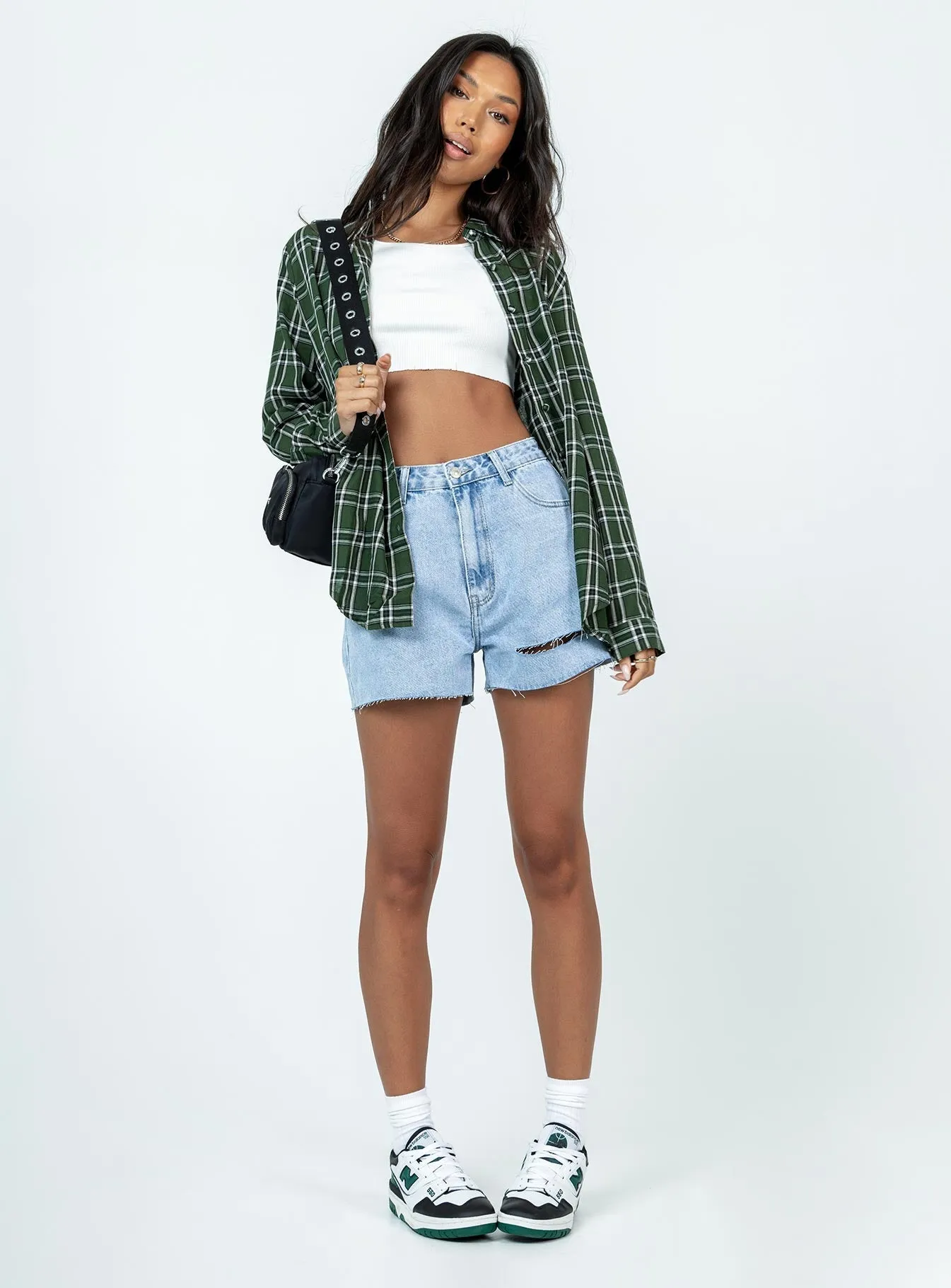 Smooth Edge Binding StretchableMaterial Camari Denim Shorts Light Wash