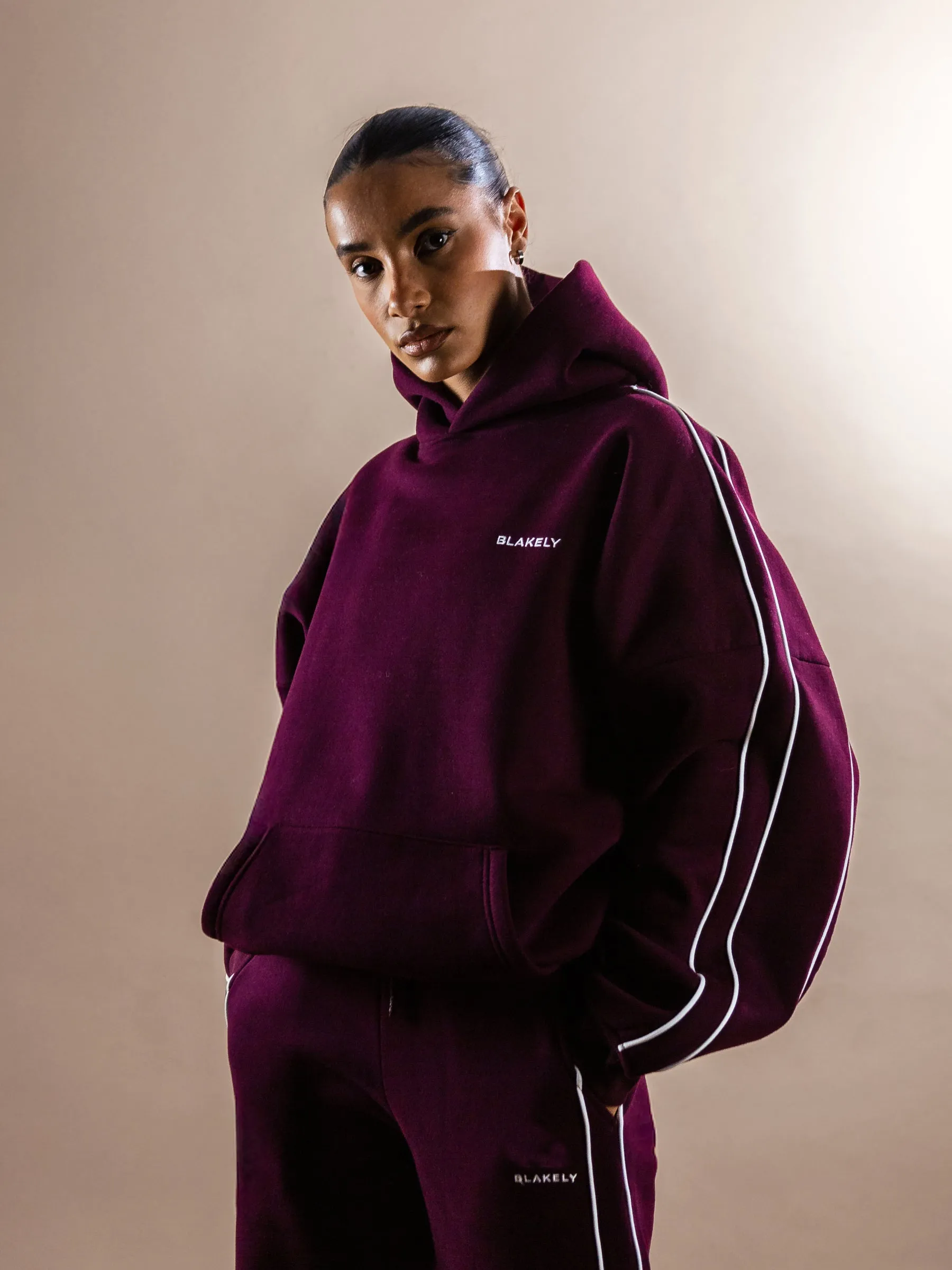 Apex Pro Oversized Hoodie - Deep Burgundy Trend Vibe