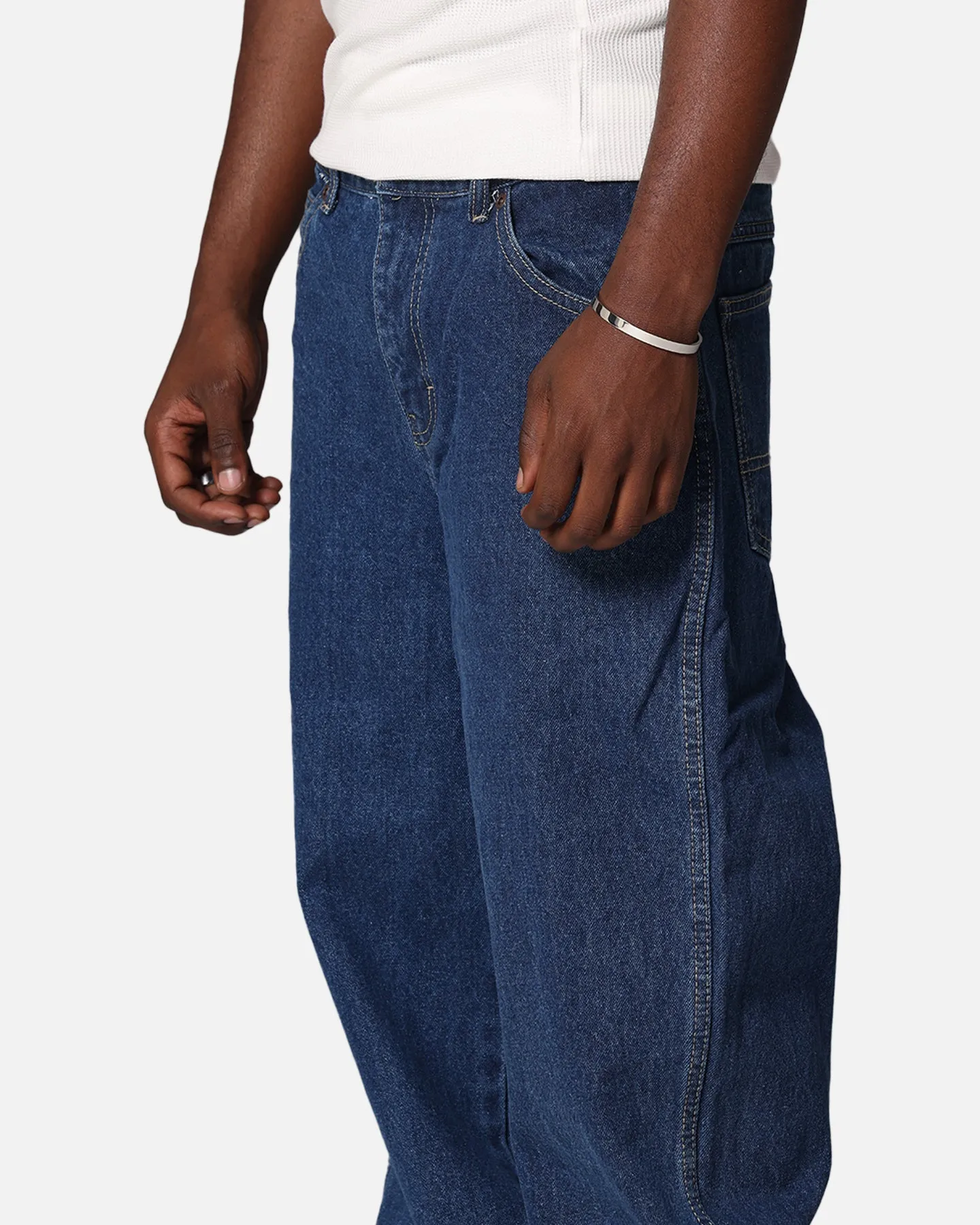 Dickies Relaxed Straight Denim Jeans Stone Washed Indigo Minimalist Styling Travel Outfit Student Outfit Lightweight