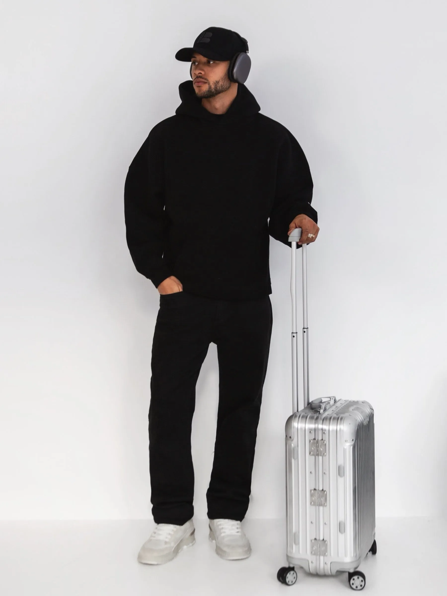 Idris Oversized Hoodie - Black Peccary like