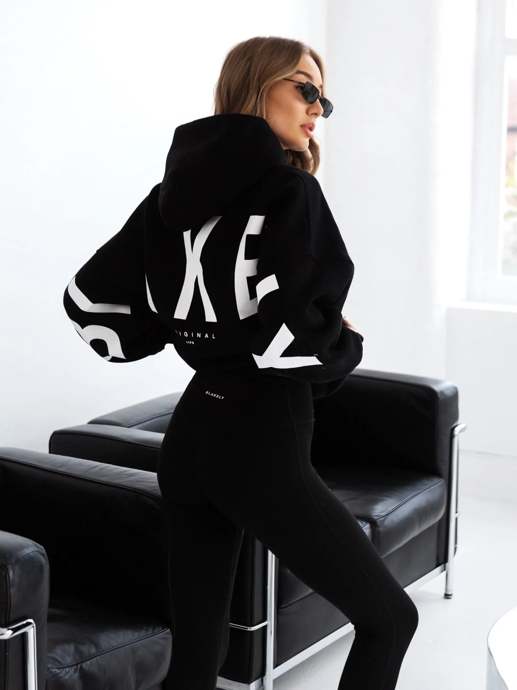 Isabel Oversized Hoodie - Black Windproof Inner Layer