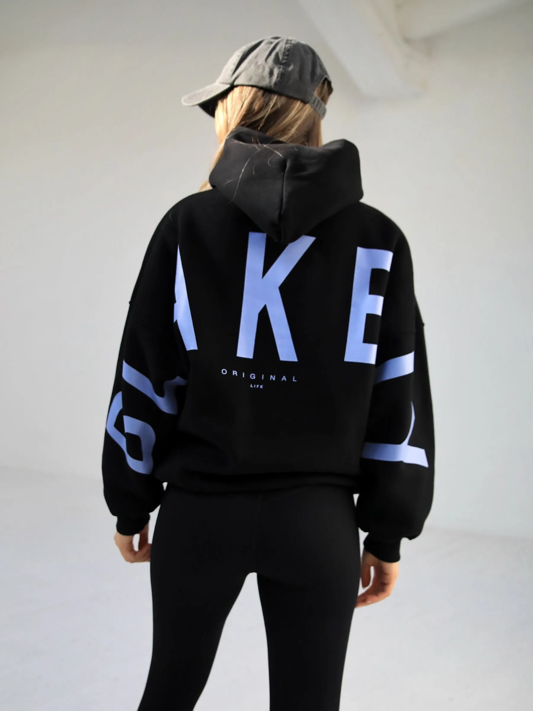 Cheetah like Polyester Blend Members Isabel Oversized Hoodie - Black & Blue