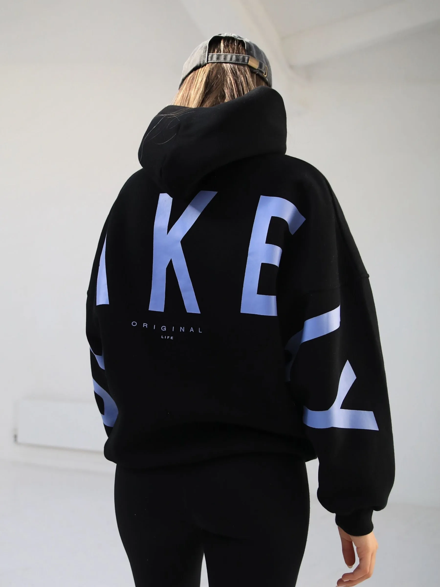 Members Isabel Oversized Hoodie - Black & Blue Coffee Lover Black bear like