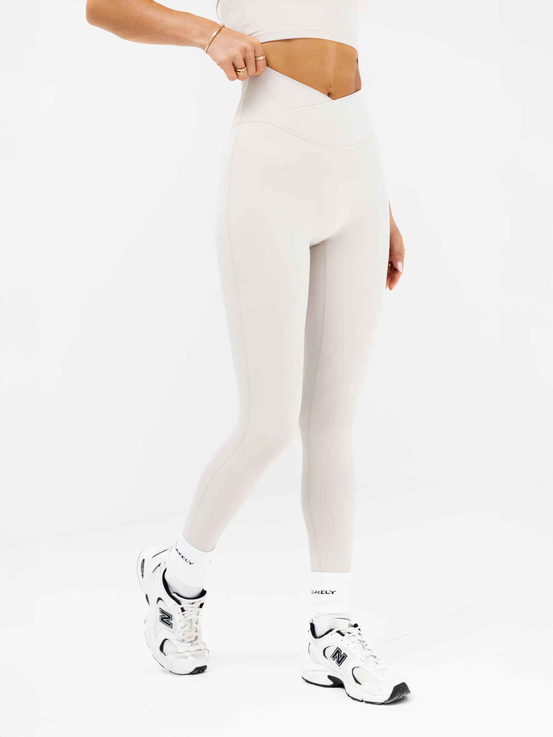 Petite Size Durable Stitch Ultimate Crossover Leggings - Ivory