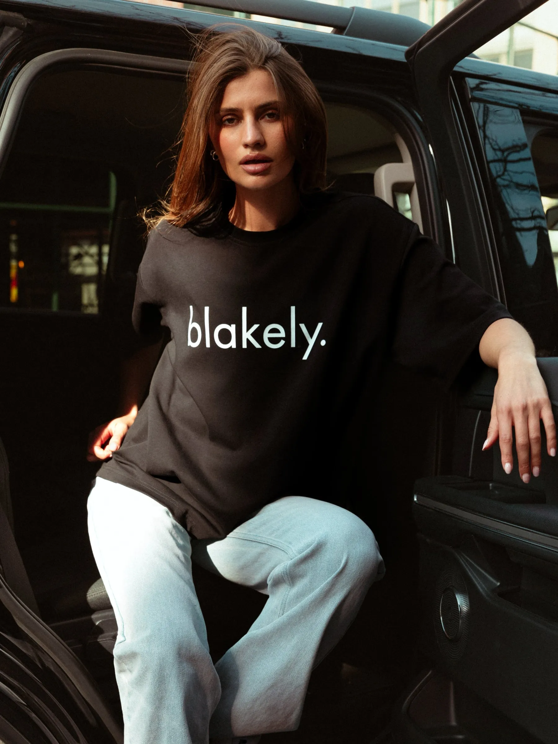 Outdoor Style Trendy Wearable Logo Ultra Oversized T-Shirt - Black