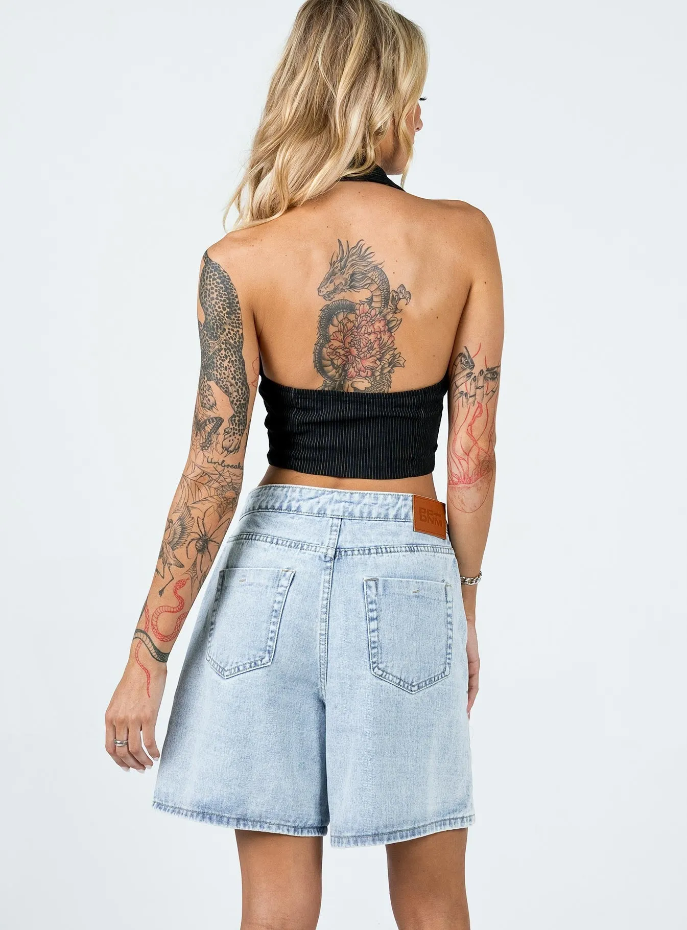 pack light Theodisa Denim Shorts
