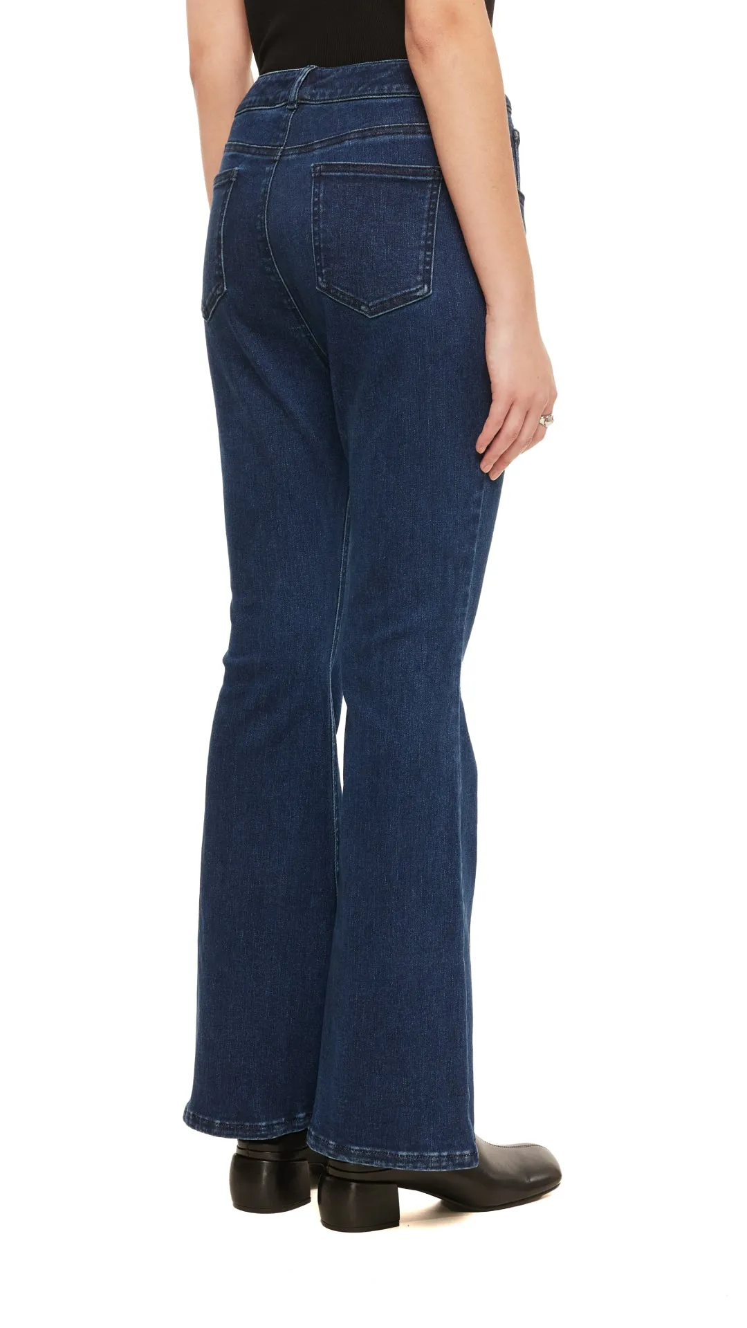 Boot-Cut Jeans Quiet Luxury
