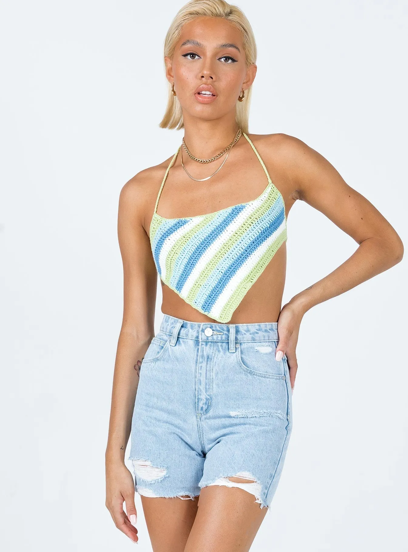 Abrand Claudia Cut Off Walk Away Rip Denim Shorts Wind Ease