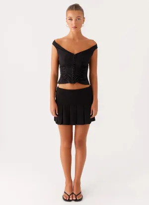 Semi Casual Slim Touch Shelby Pleated Mini Skirt - Black