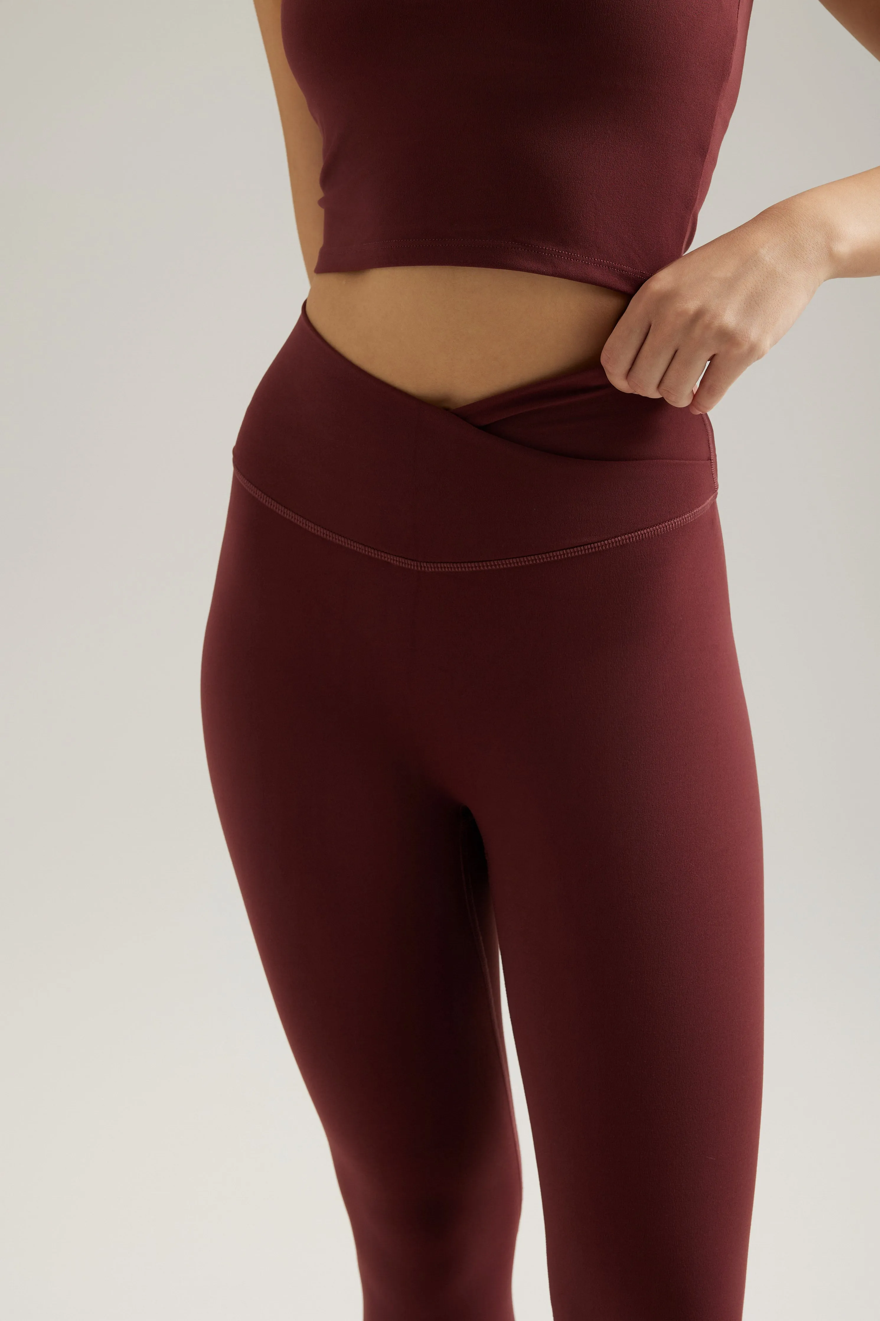 Lounge Comfort V Leggings (Full 24") in Dark Cherry