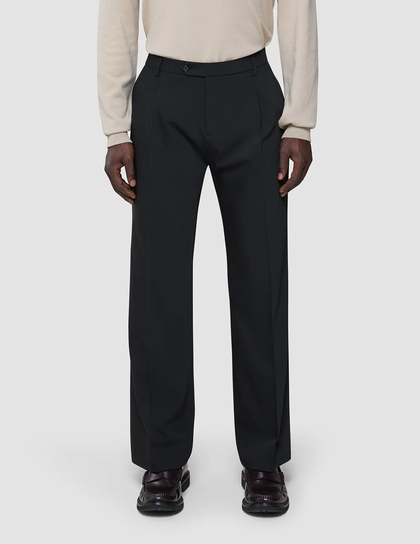 Indoor Comfort ResilientElasticBand Tech Wool Suit Pants Relaxed Fit Black
