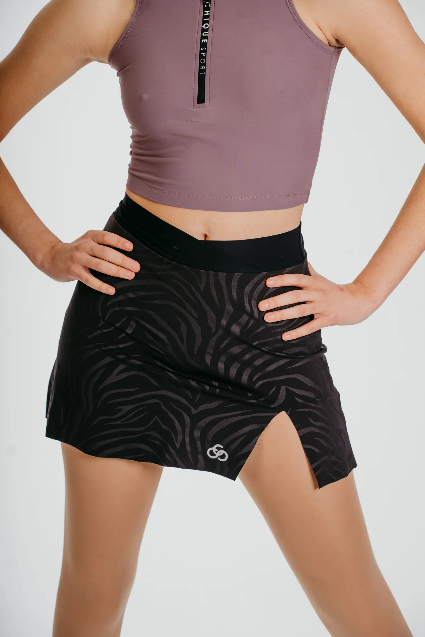 Iconic Skirt Fitted Neat Textured Flow