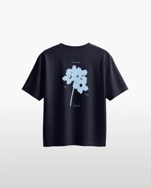 Graphic Oversized Tee in Ocean (Stronger) Relaxed Comfort Look