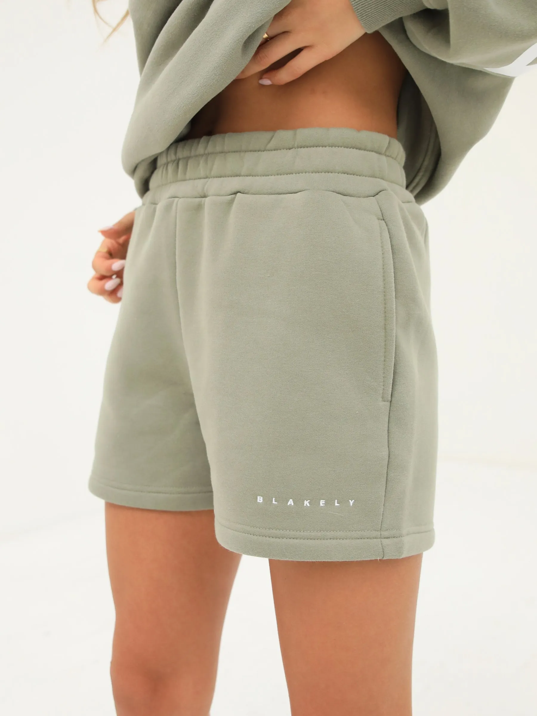 Flex Waist System Isabel Jogger Shorts - Olive