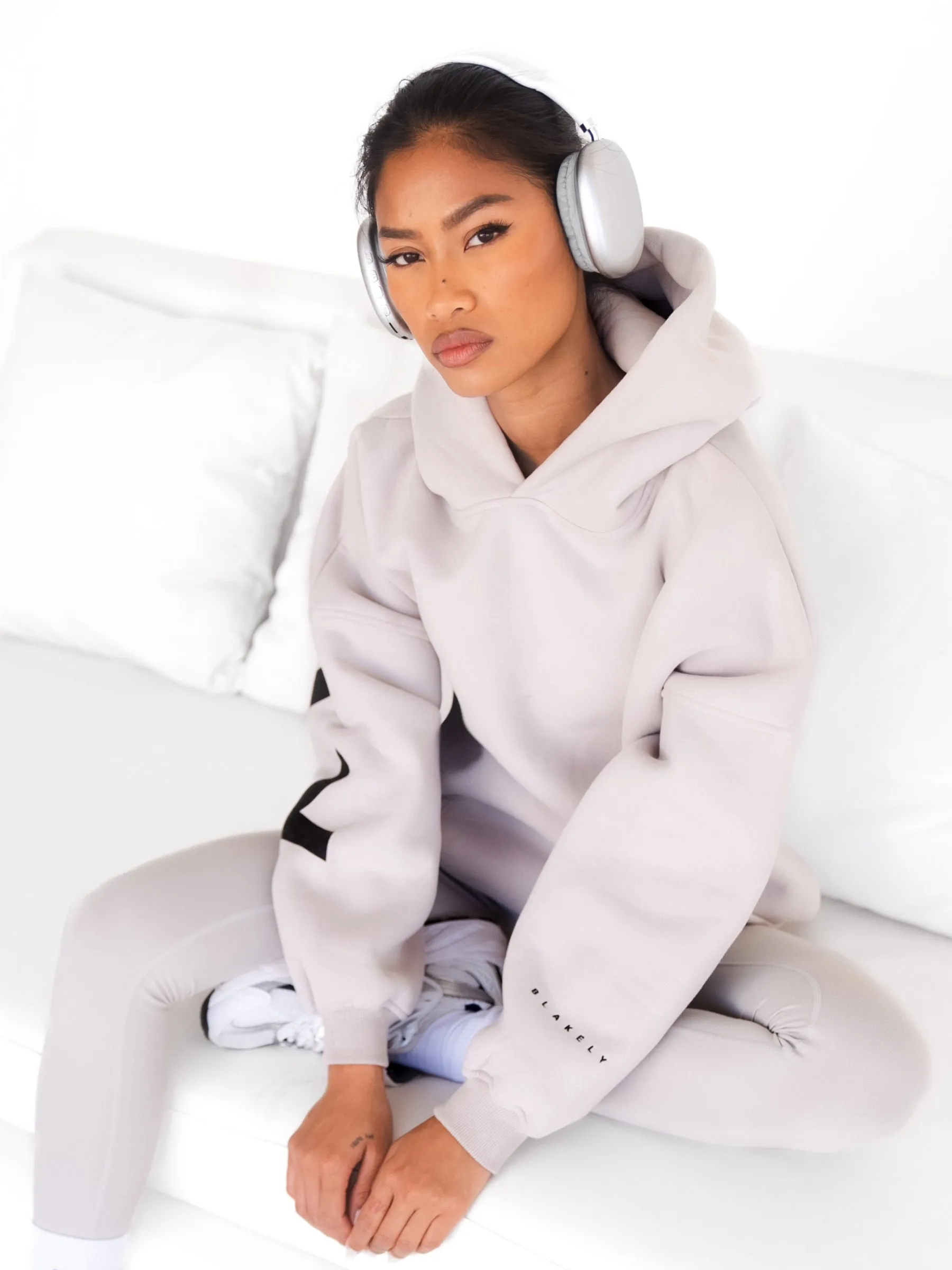 Skater Vibe Casual Street Isabel Oversized Hoodie - Stone