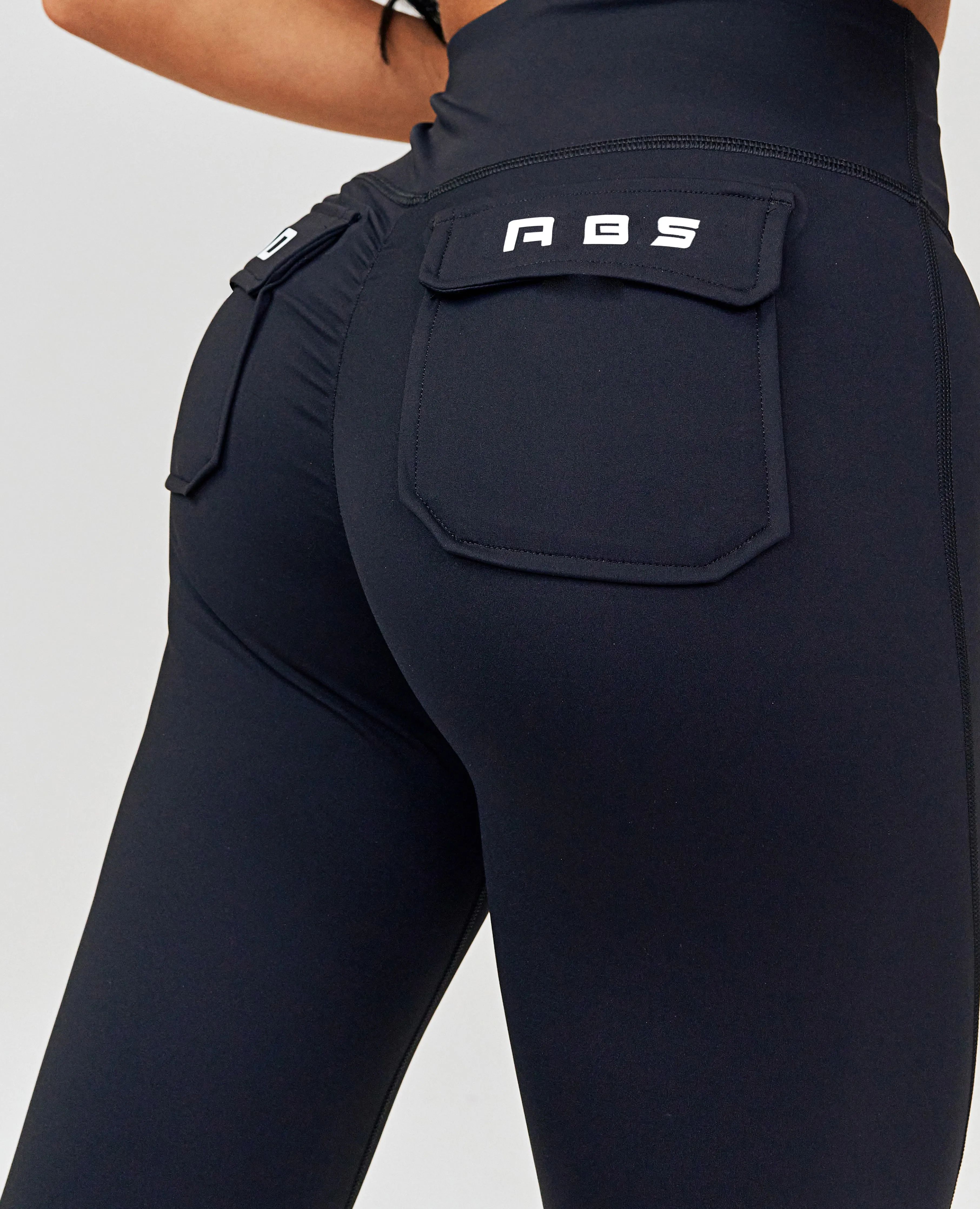 Firm Abs Classic Cargo Pockets Leggings - Black Travel Enthusiast Flexible Wear