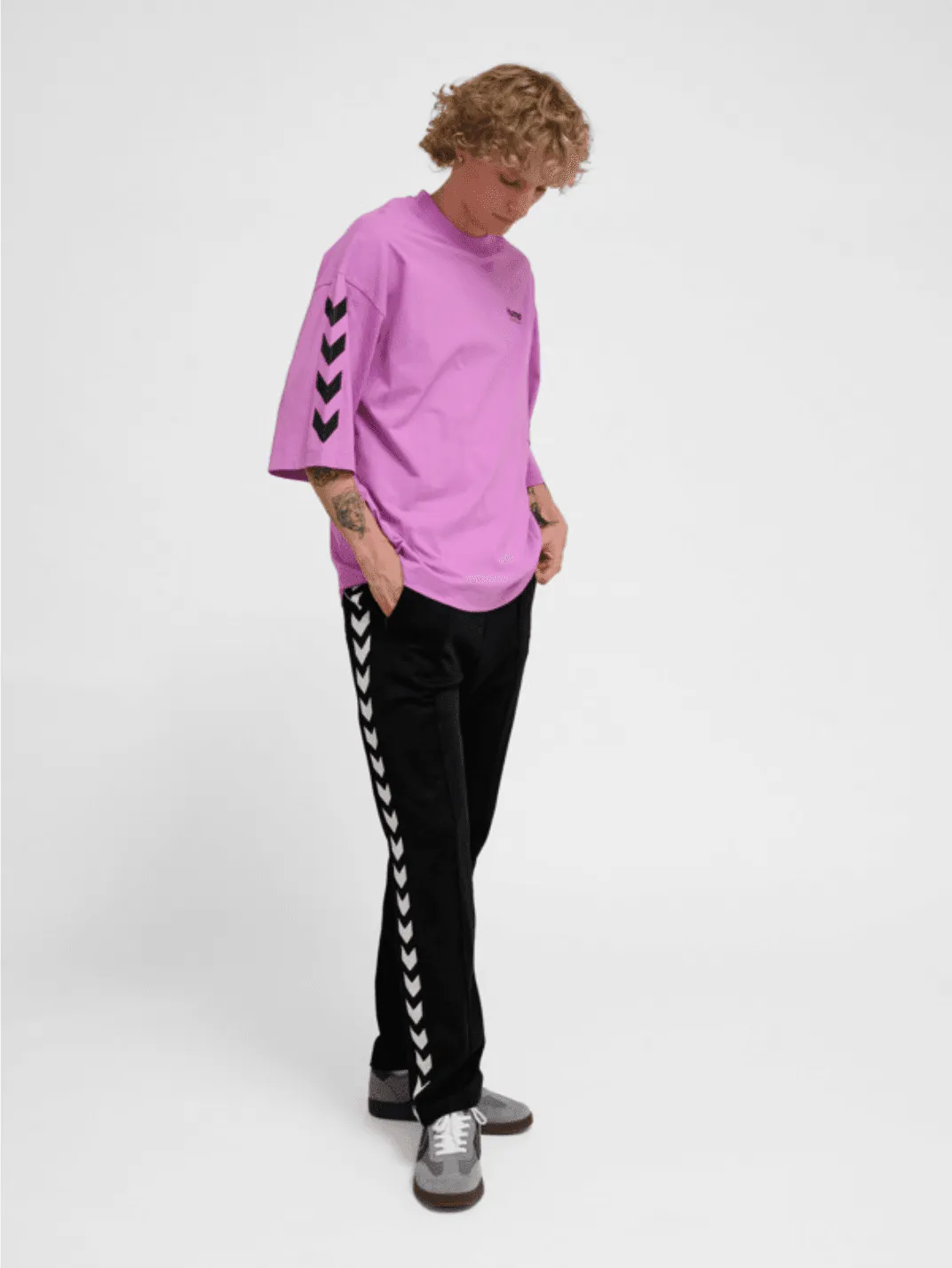 Adjustable Waistband American Ease Oversized Willy T-Shirt Sw